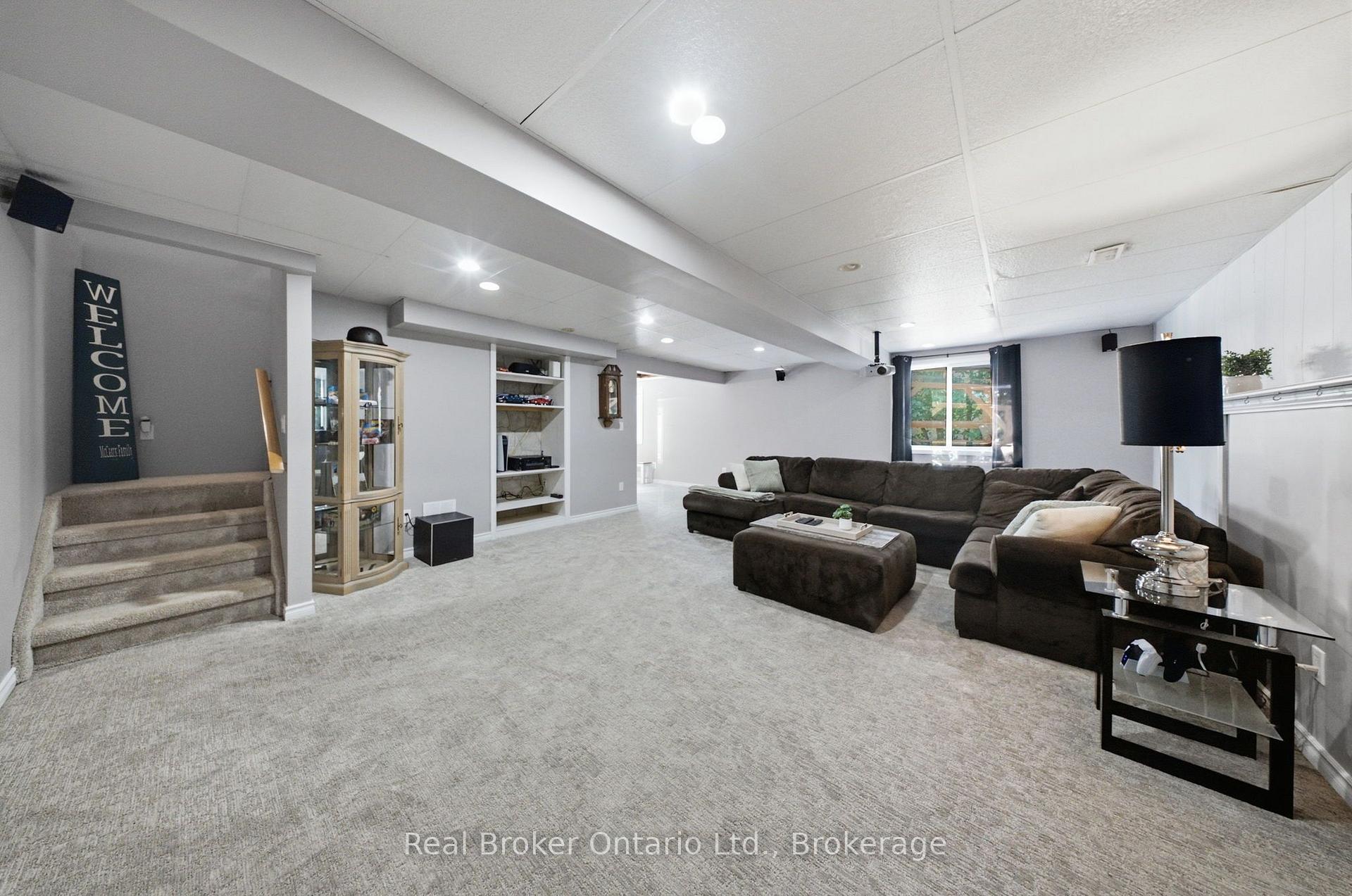 Photo 23 of 11 Dundas Street W, Brant, Paris — HOMEH