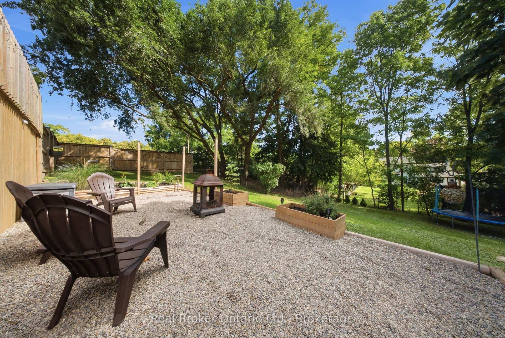 Photo 37 of 11 Dundas Street W, Brant, Paris — HOMEH