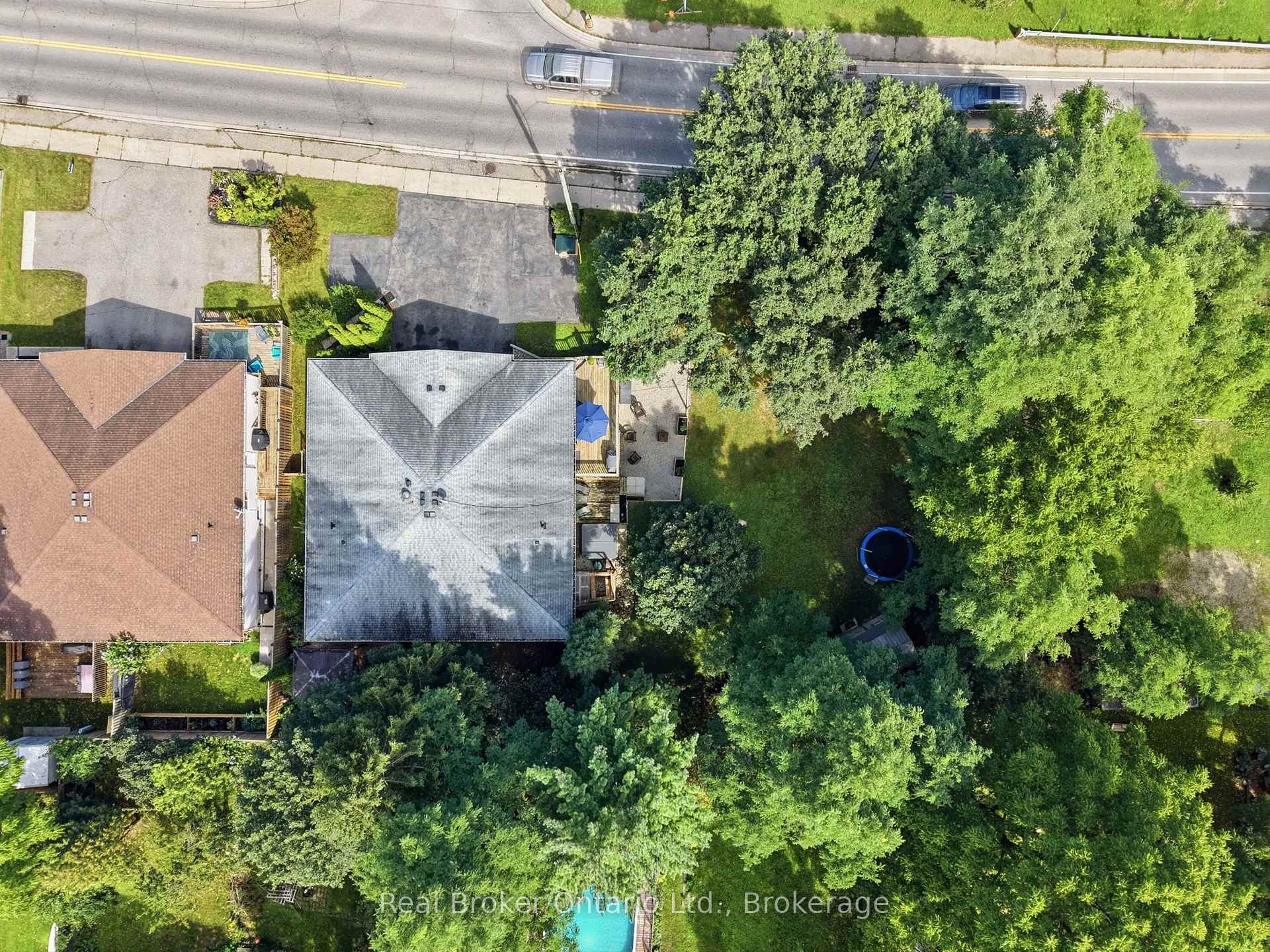 Photo 48 of 11 Dundas Street W, Brant, Paris — HOMEH