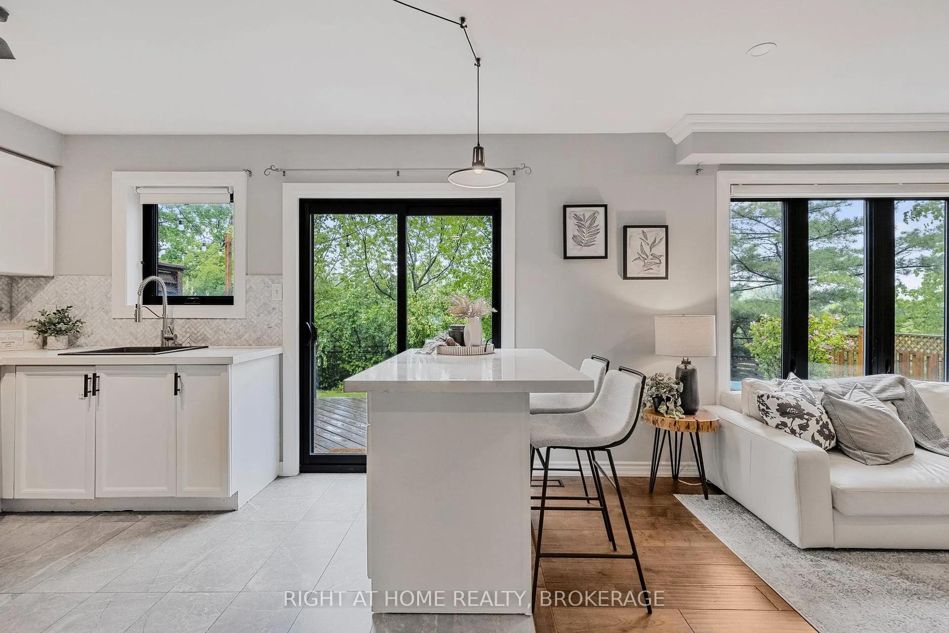 Photo 12 of 20 Brambirch Crescent, Brampton, Northwest Sandalwood Parkway — HOMEH
