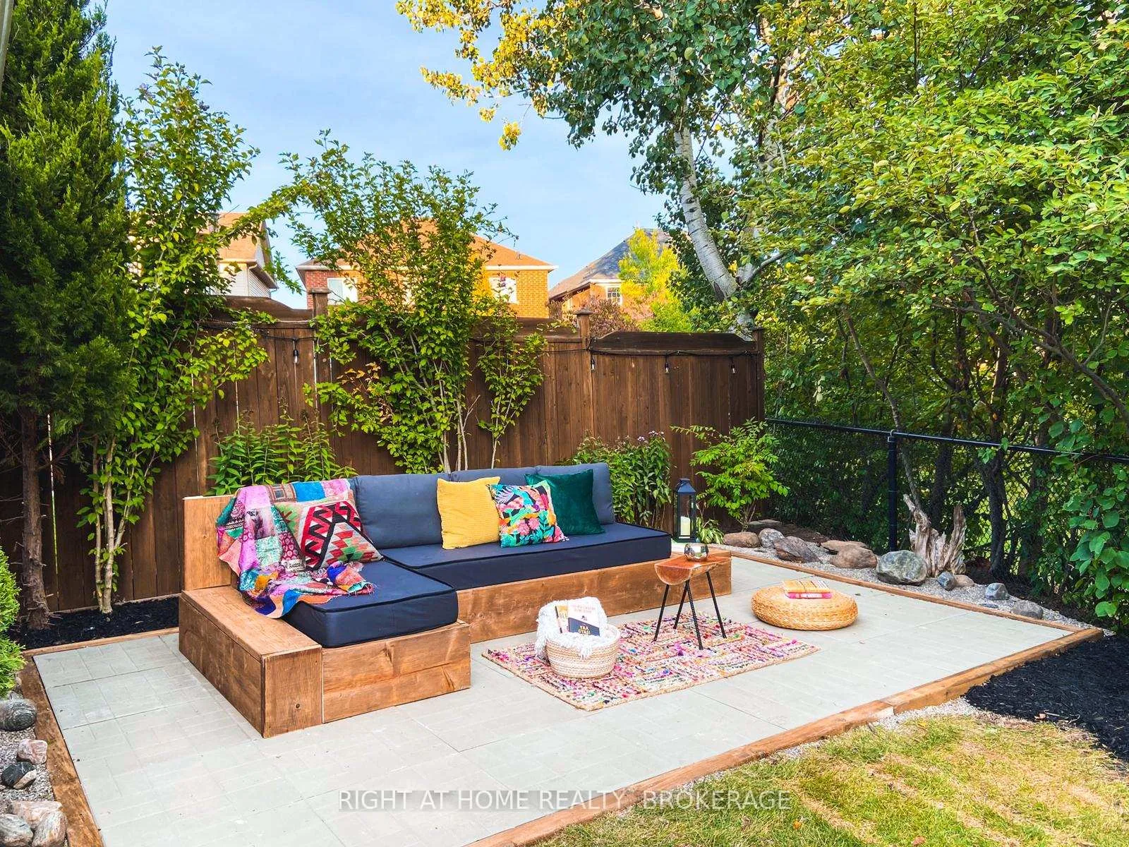 Photo 37 of 20 Brambirch Crescent, Brampton, Northwest Sandalwood Parkway — HOMEH