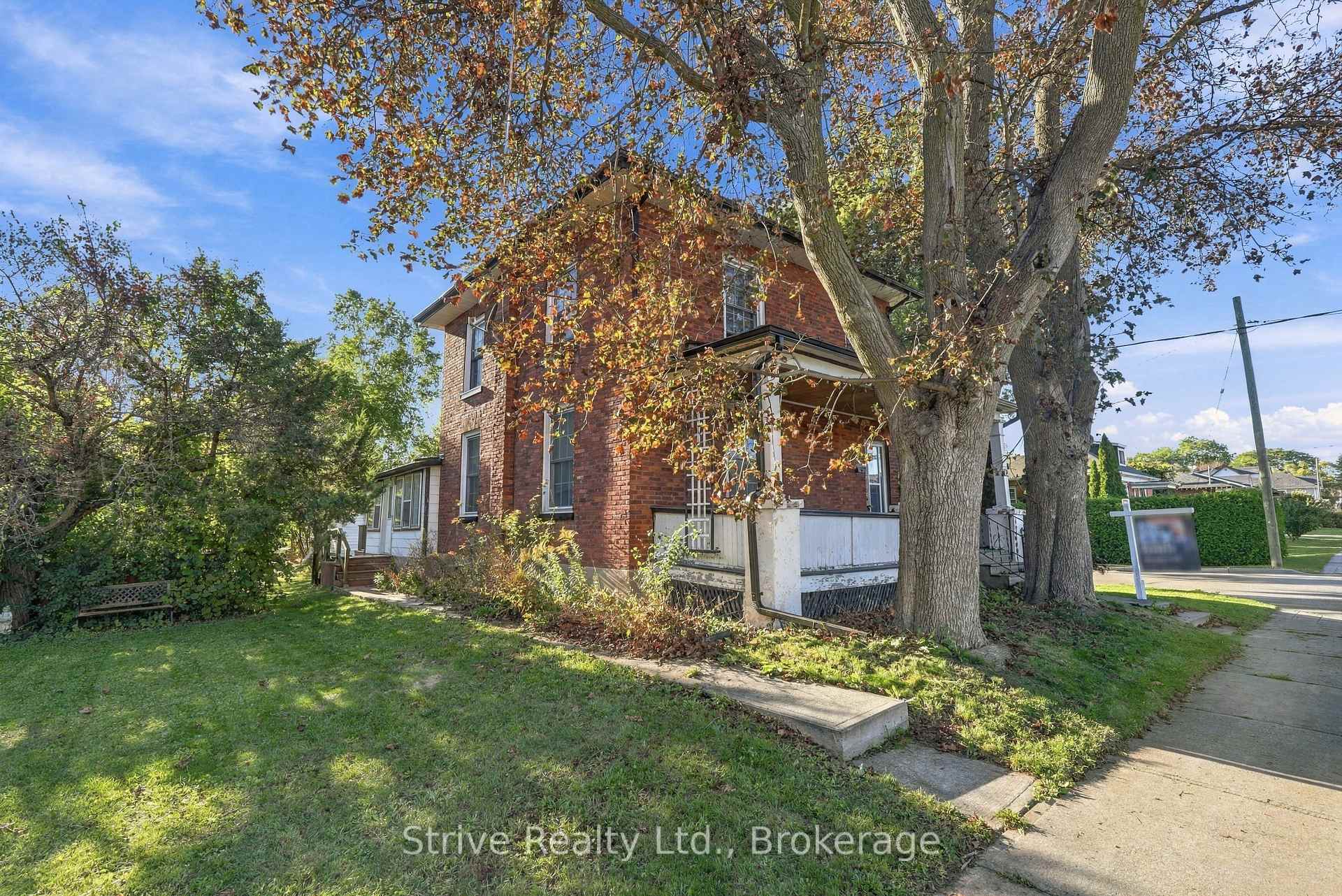 Photo 1 of 72 Elgin Street, Clarington, Bowmanville — HOMEH