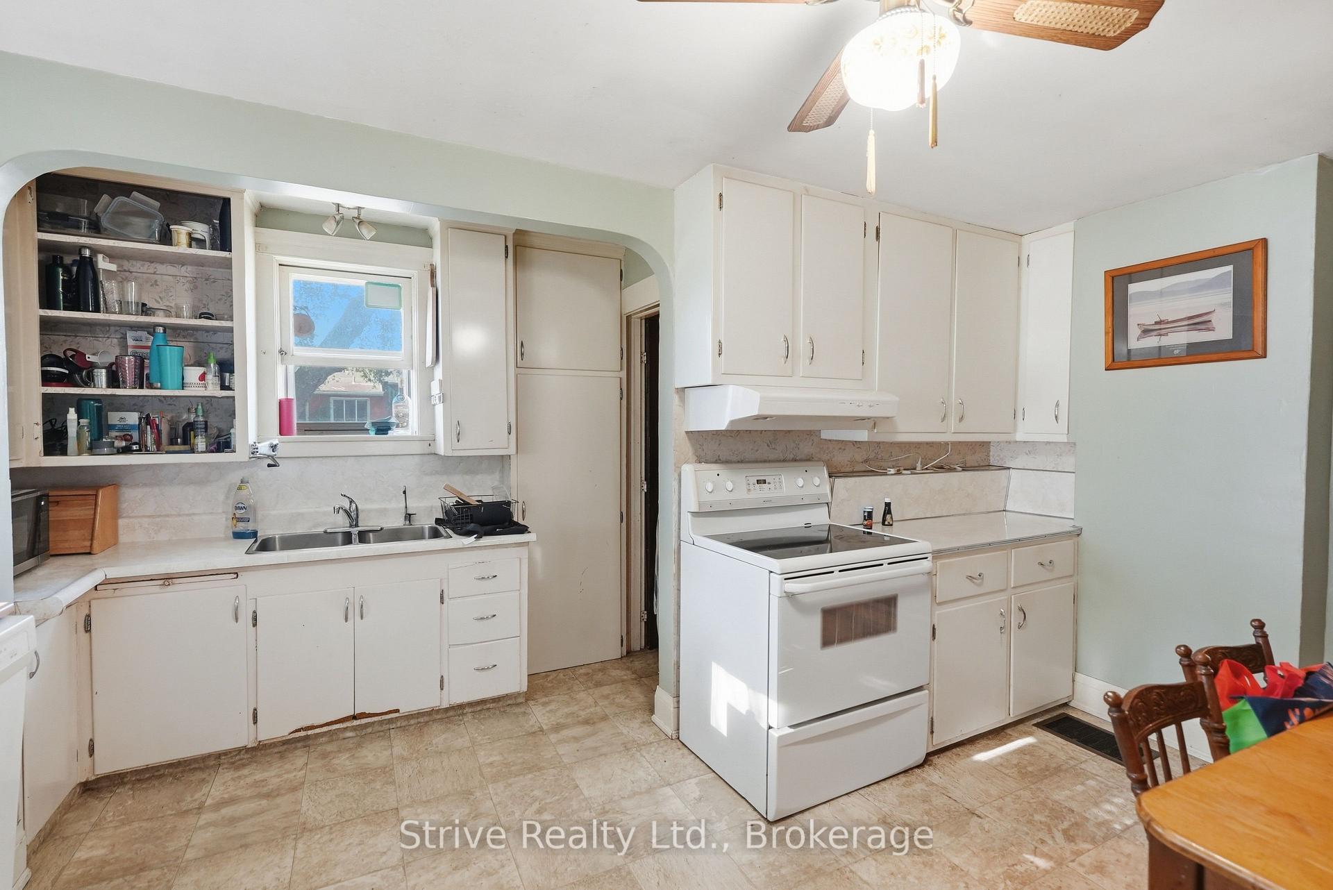 Photo 14 of 72 Elgin Street, Clarington, Bowmanville — HOMEH