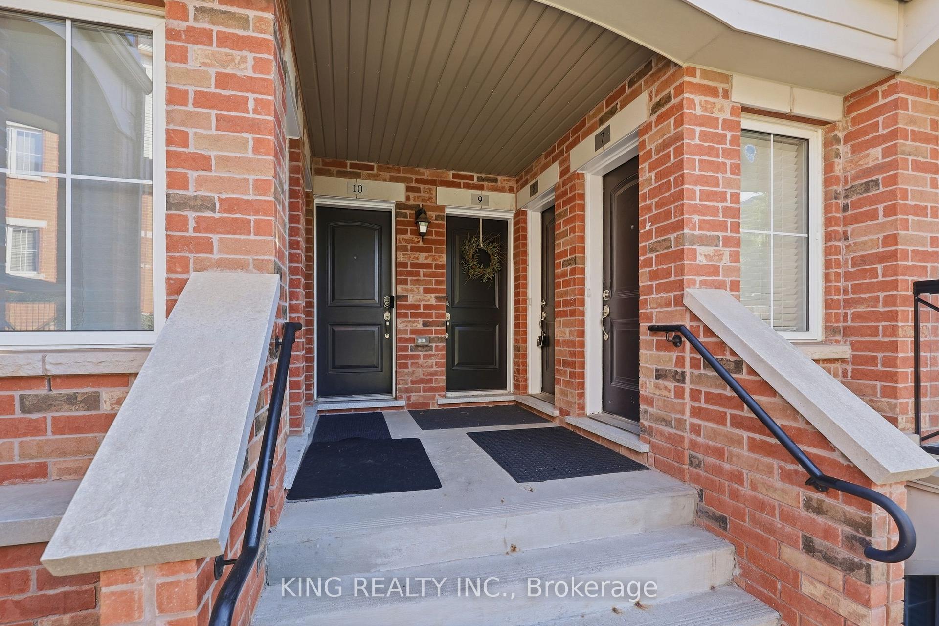 Photo 2 of Unit 8, 35 Hays Boulevard, Oakville, River Oaks — HOMEH