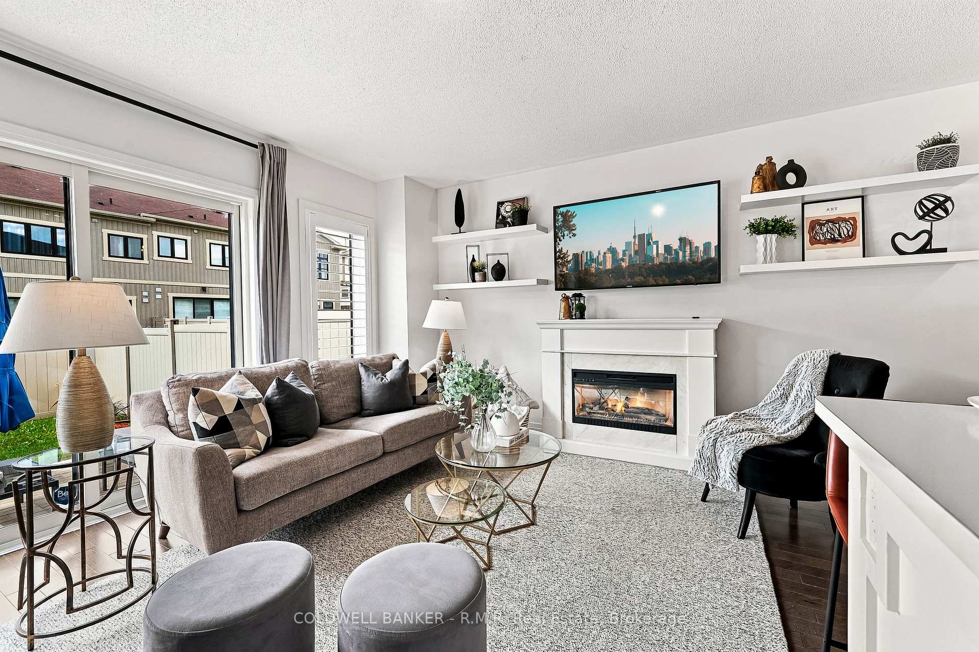 Photo 13 of 50 King George Way, Clarington, Bowmanville — HOMEH