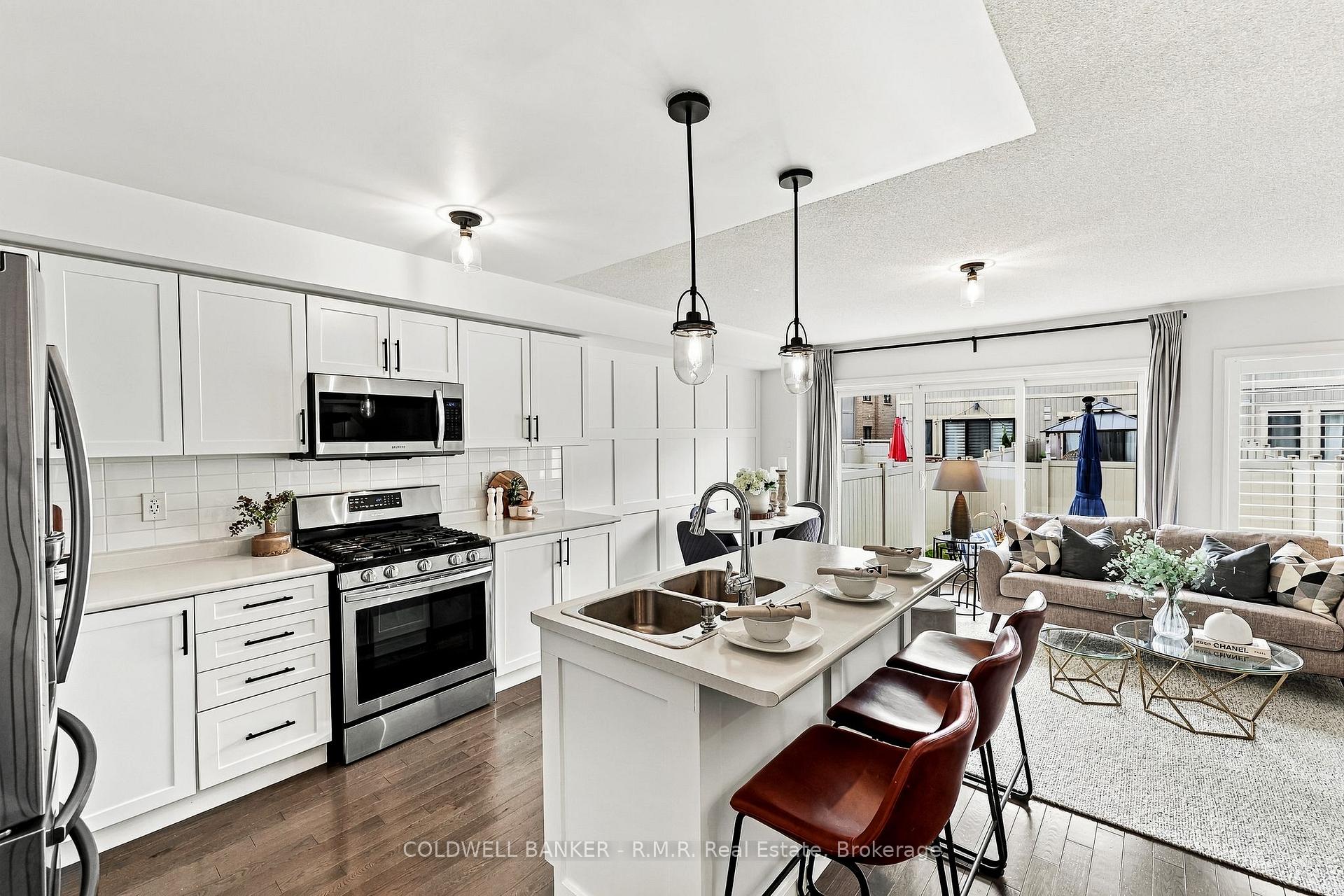 Photo 21 of 50 King George Way, Clarington, Bowmanville — HOMEH