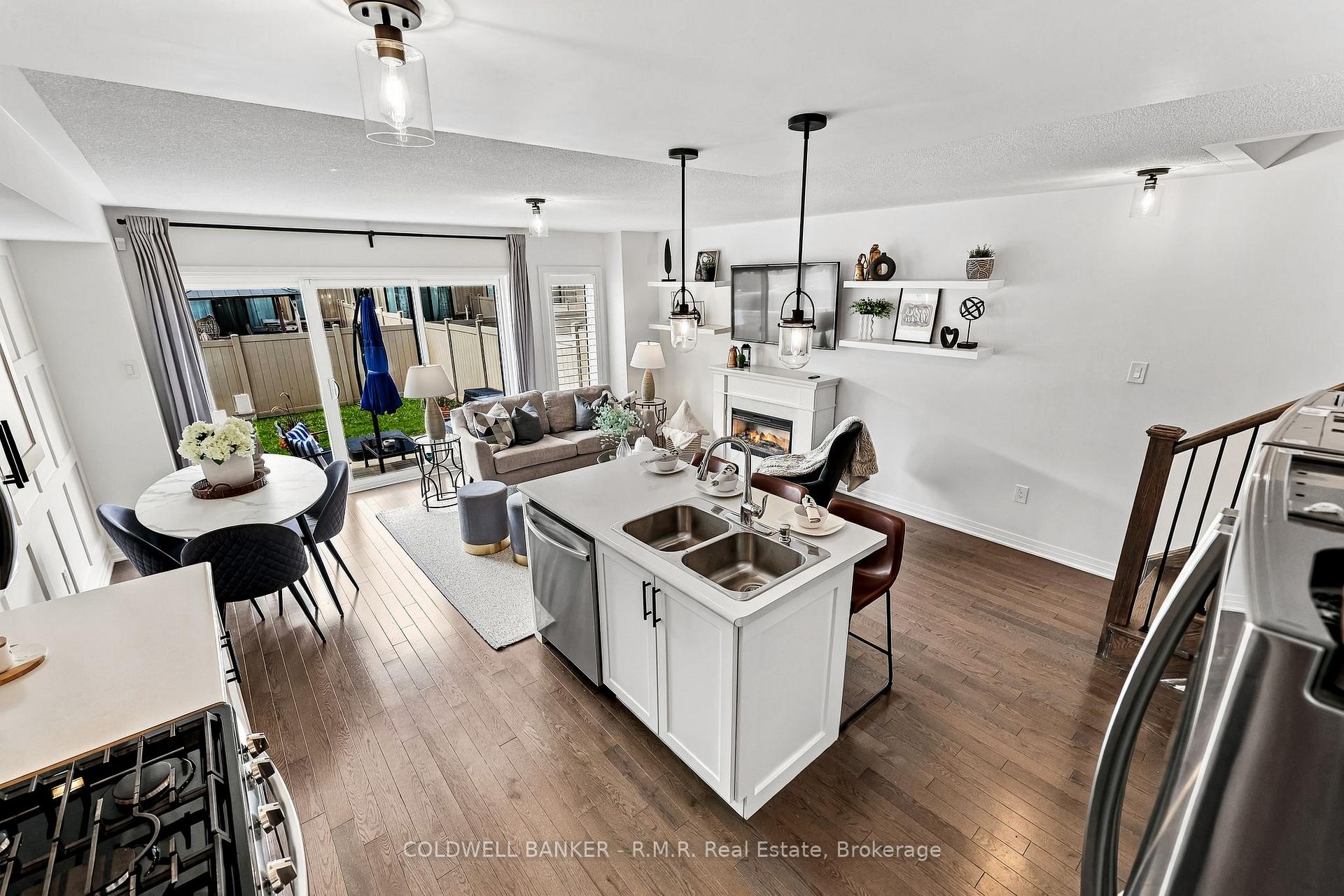 Photo 22 of 50 King George Way, Clarington, Bowmanville — HOMEH