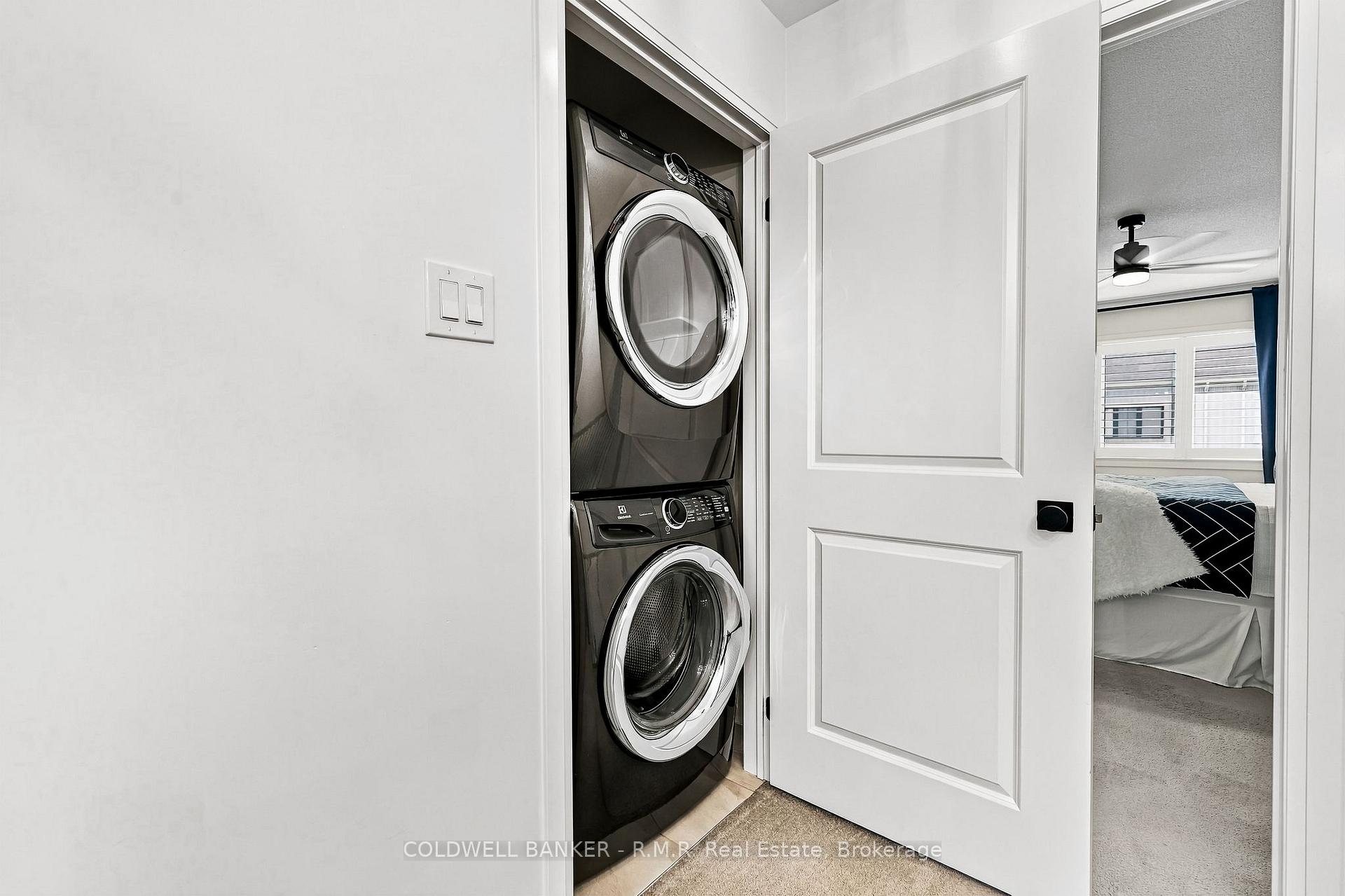 Photo 30 of 50 King George Way, Clarington, Bowmanville — HOMEH