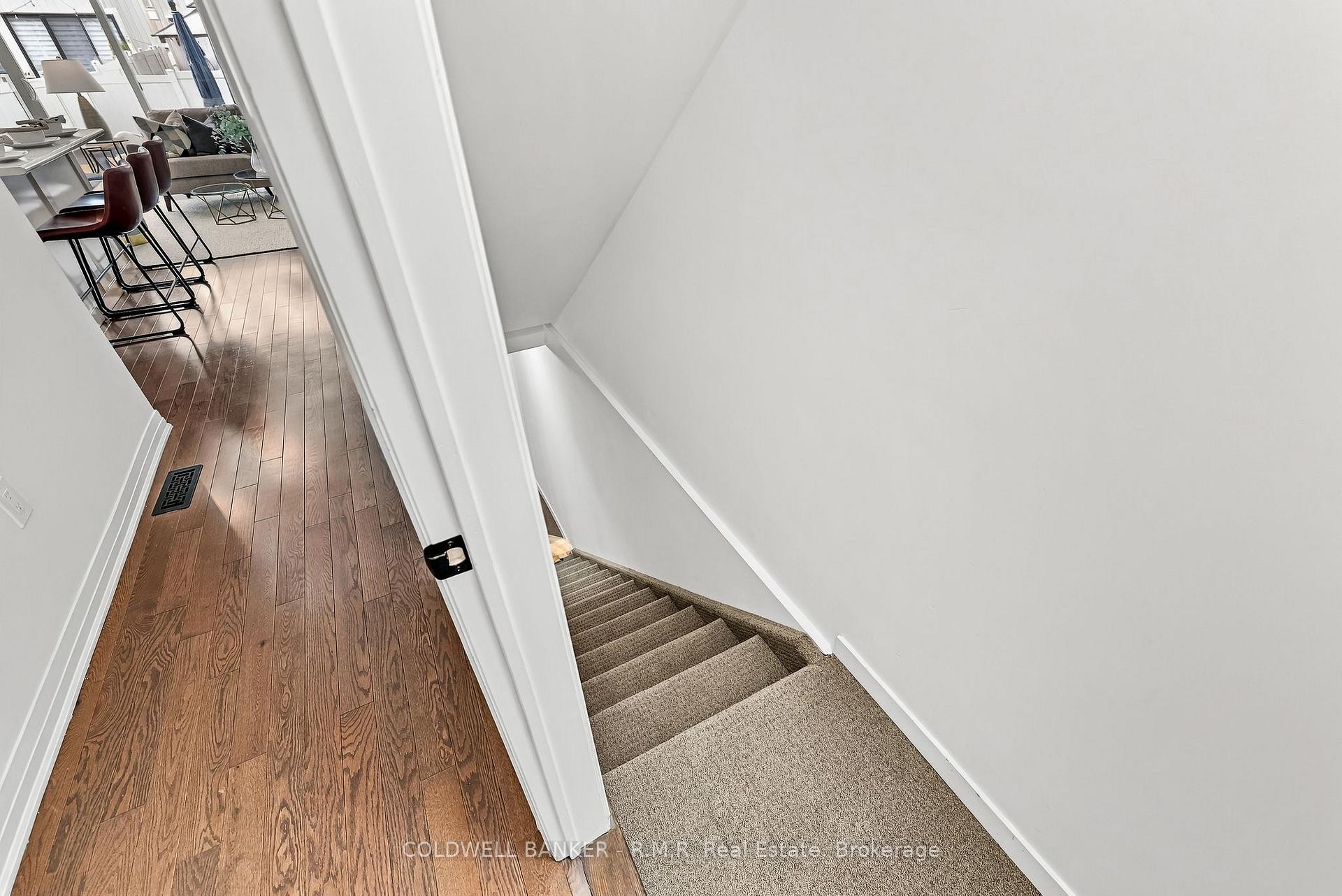 Photo 37 of 50 King George Way, Clarington, Bowmanville — HOMEH