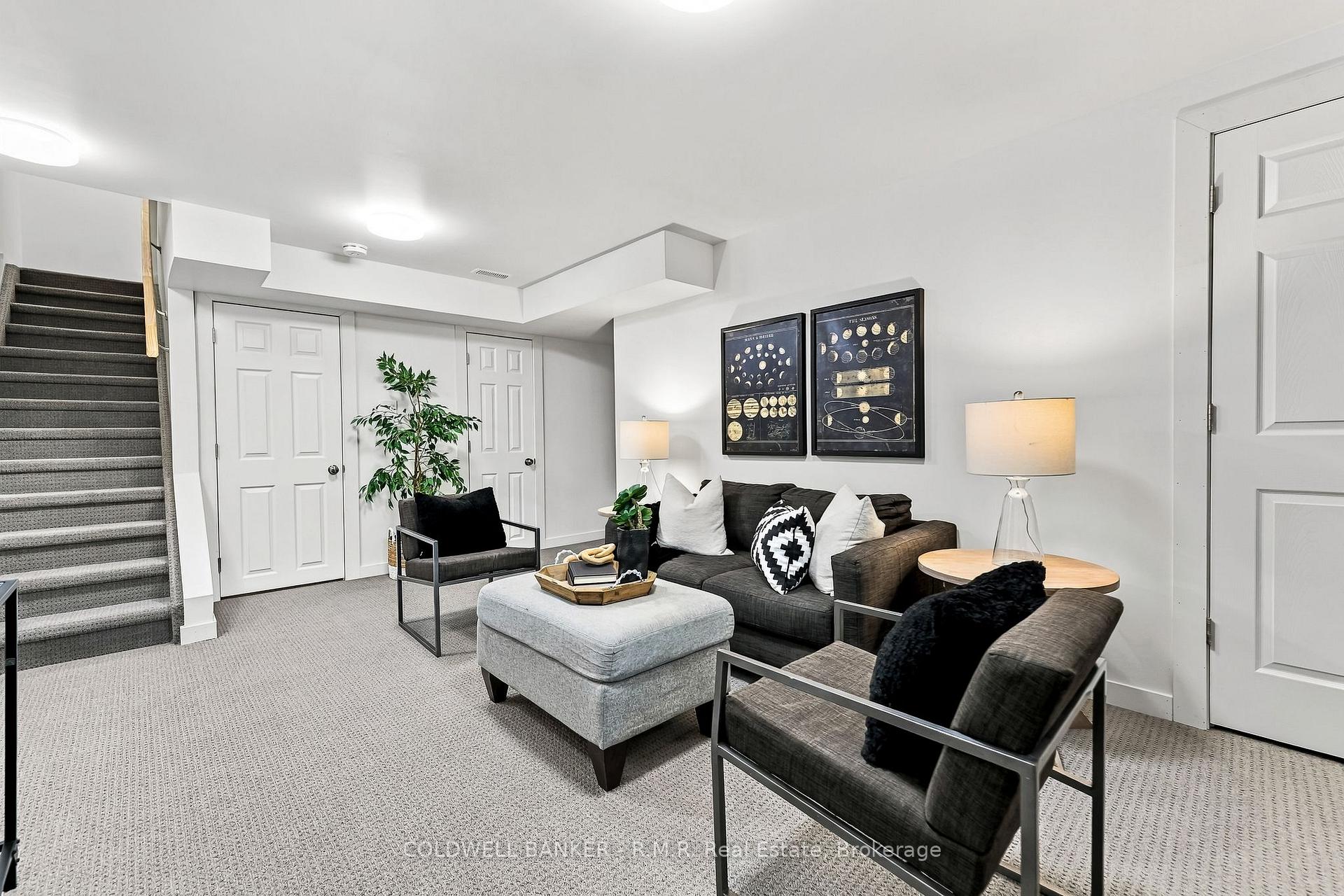 Photo 40 of 50 King George Way, Clarington, Bowmanville — HOMEH
