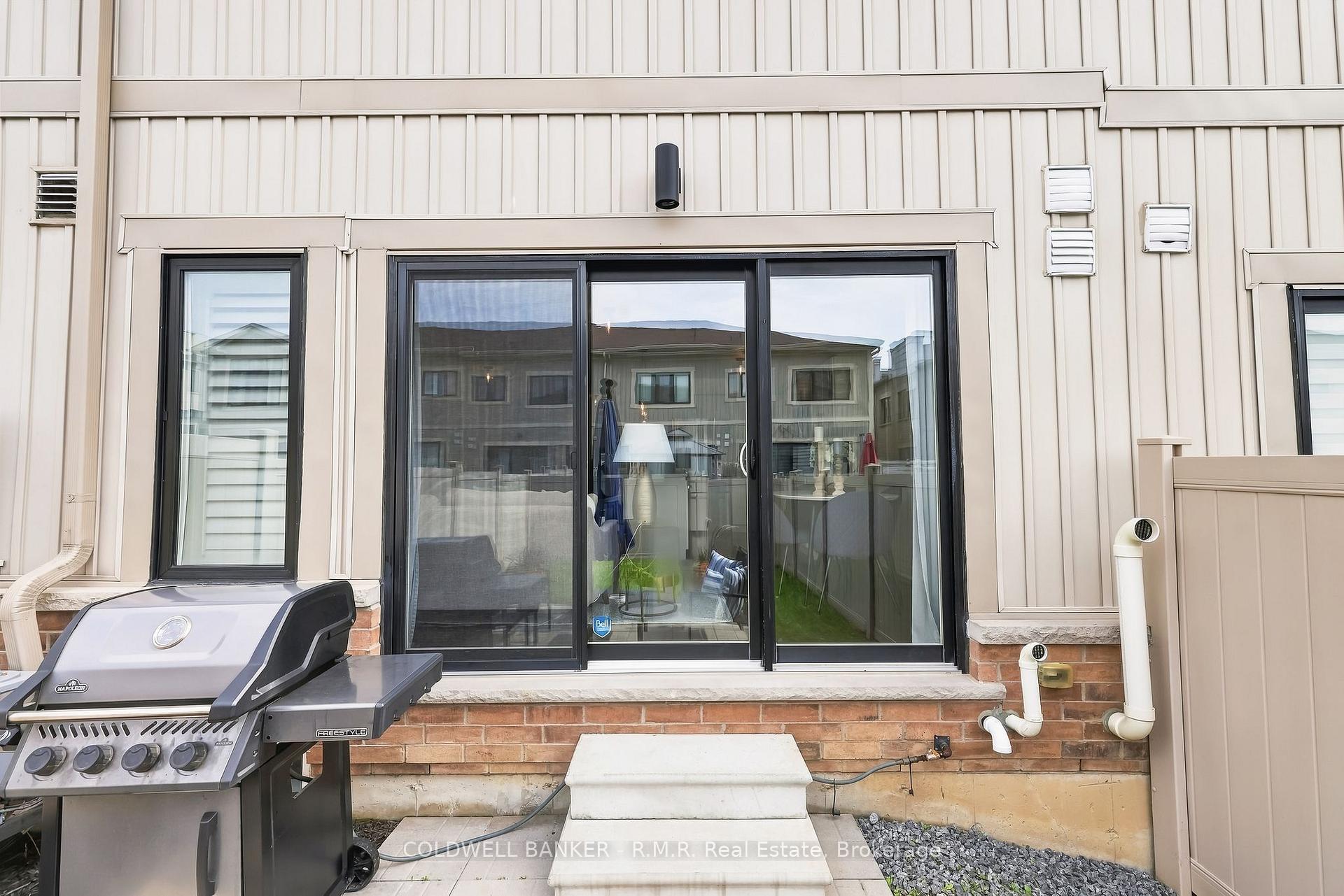 Photo 46 of 50 King George Way, Clarington, Bowmanville — HOMEH