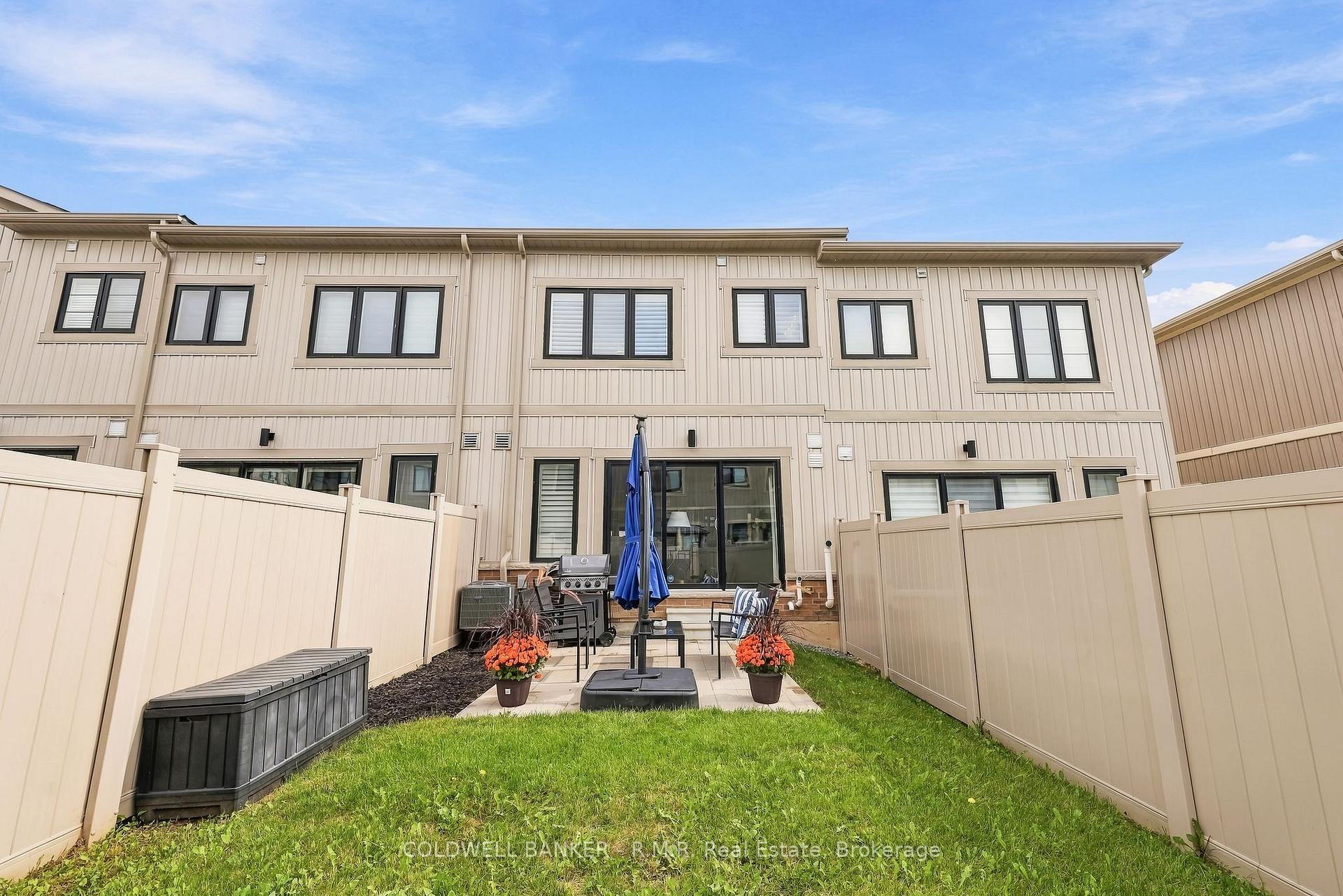 Photo 2 of 50 King George Way, Clarington, Bowmanville — HOMEH