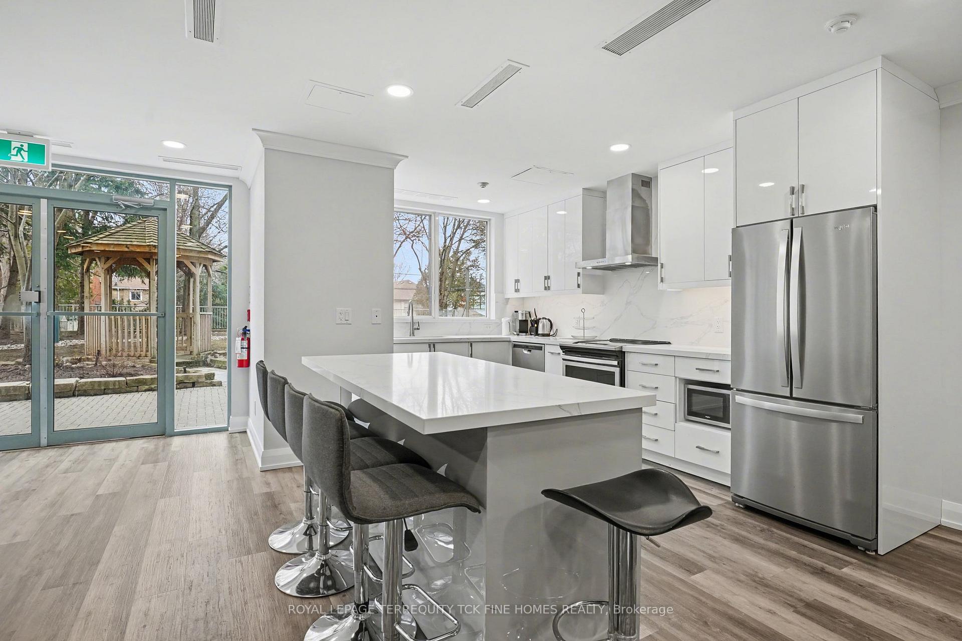 Photo 32 of Unit 1009, 398 Eglinton Avenue E, Toronto, Mount Pleasant East — HOMEH