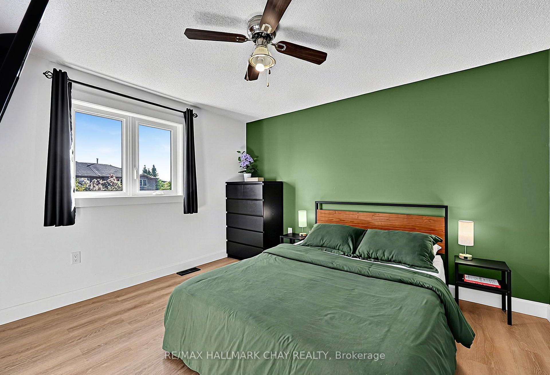 Photo 14 of Unit 3, 38 Kenwell Crescent, Barrie, Holly — HOMEH