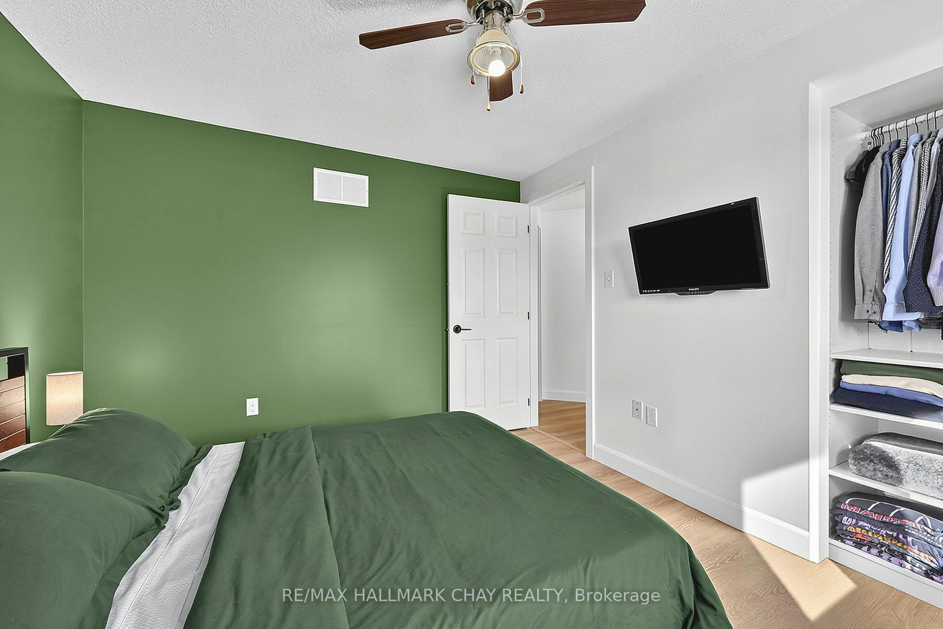 Photo 15 of Unit 3, 38 Kenwell Crescent, Barrie, Holly — HOMEH