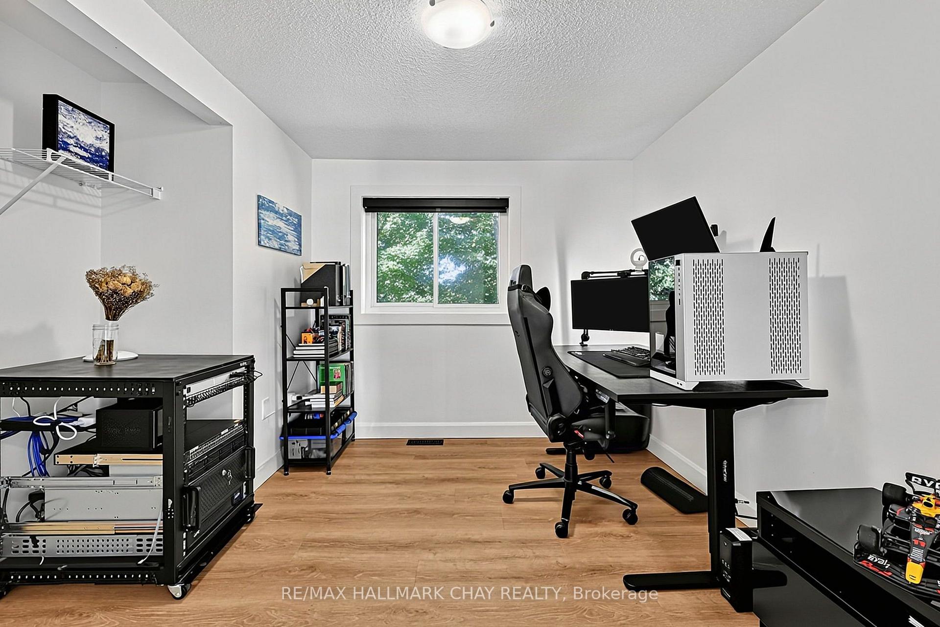 Photo 18 of Unit 3, 38 Kenwell Crescent, Barrie, Holly — HOMEH