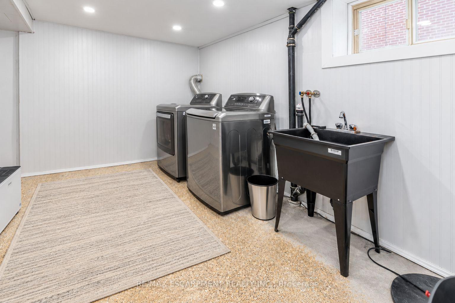 Photo 17 of 282 East 13th Street, Hamilton, Inch Park — HOMEH
