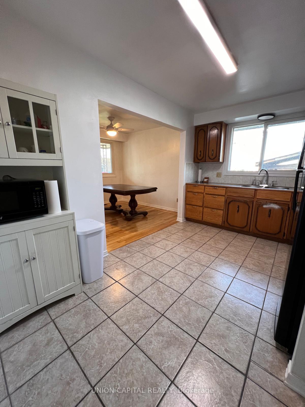 Photo 14 of 2 Shetland Crescent, St. Catharines, E. Chester — HOMEH