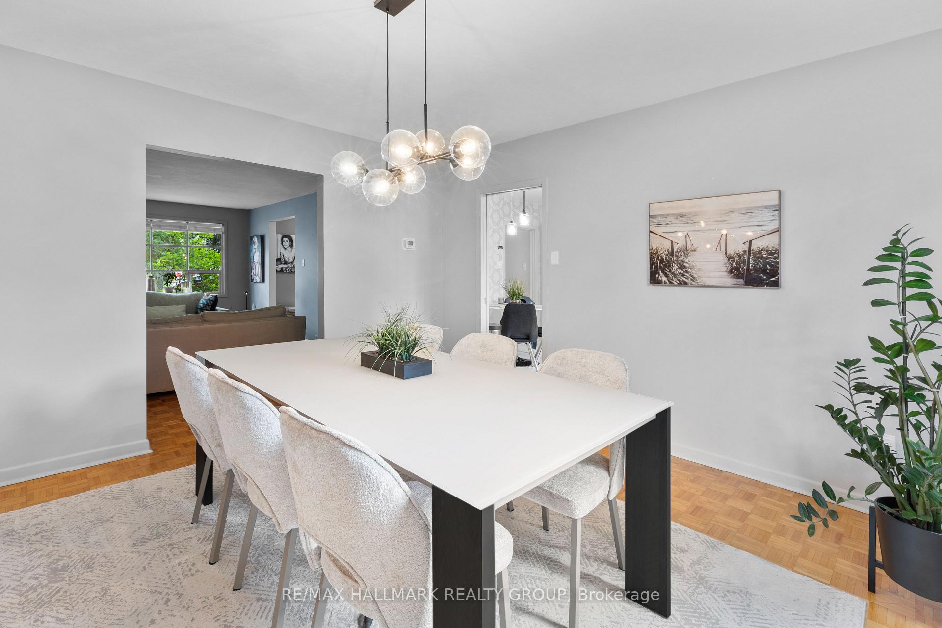 Photo 6 of 932 Dresden Crescent, Ottawa, Whitehaven — HOMEH