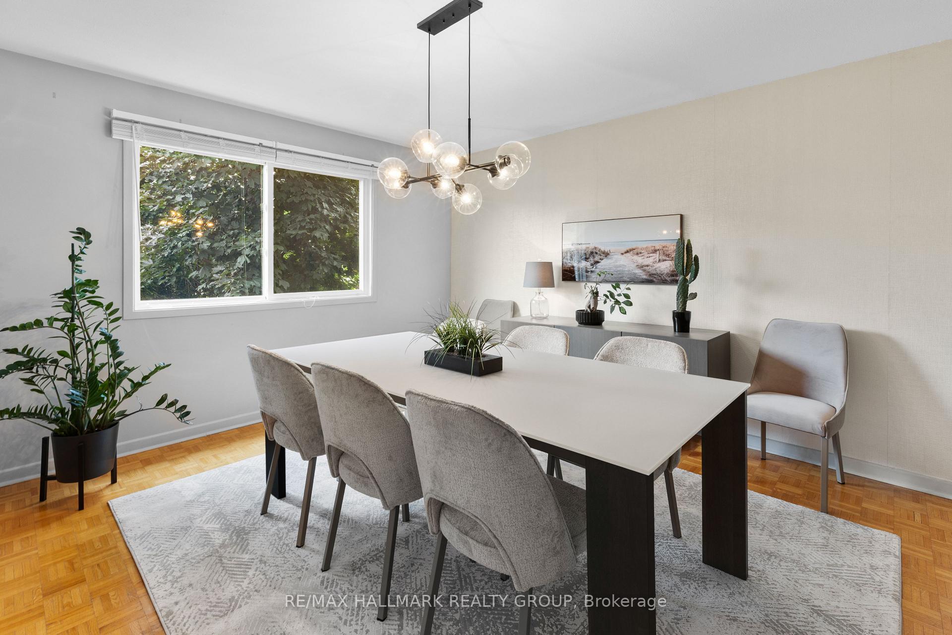 Photo 7 of 932 Dresden Crescent, Ottawa, Whitehaven — HOMEH
