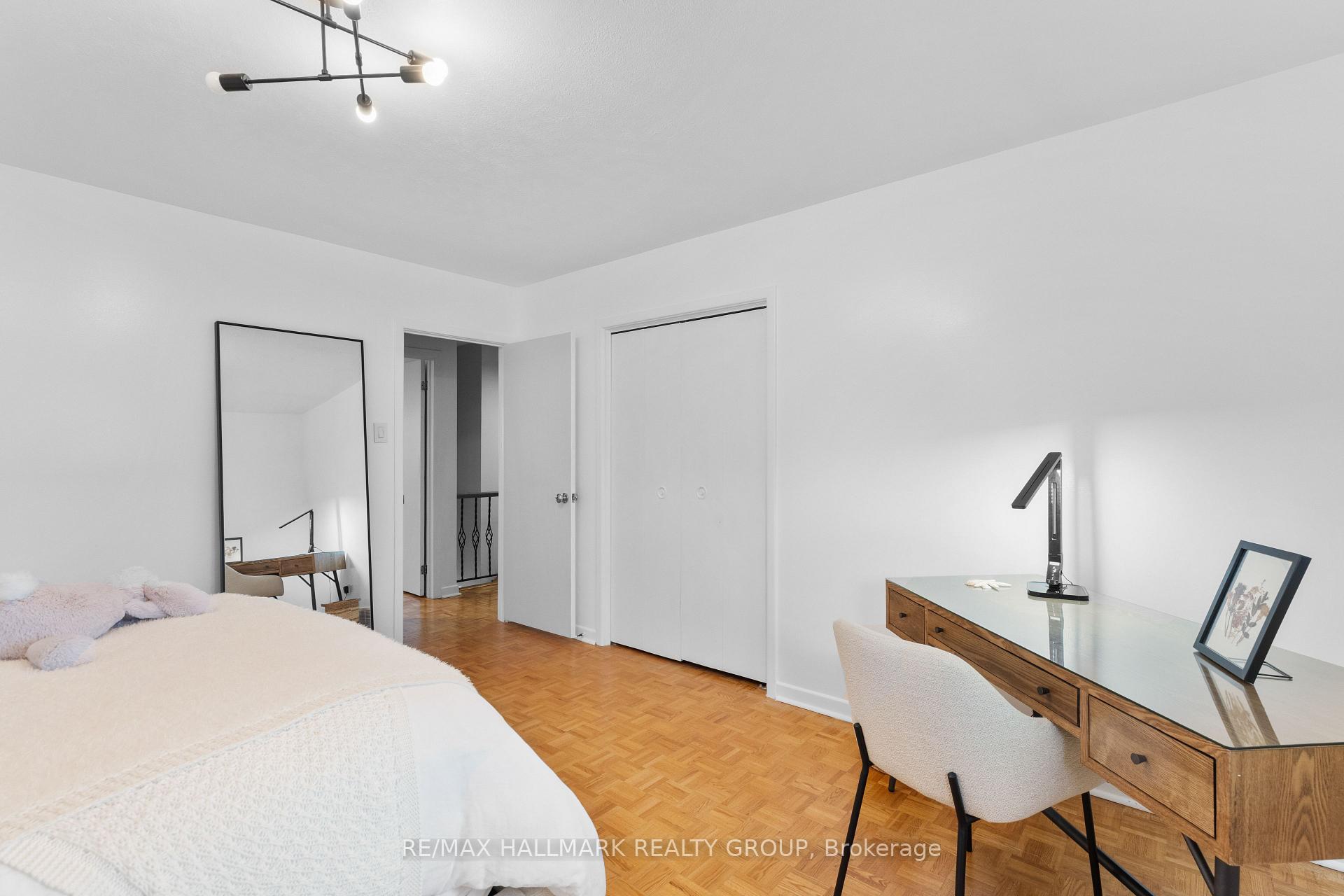 Photo 26 of 932 Dresden Crescent, Ottawa, Whitehaven — HOMEH