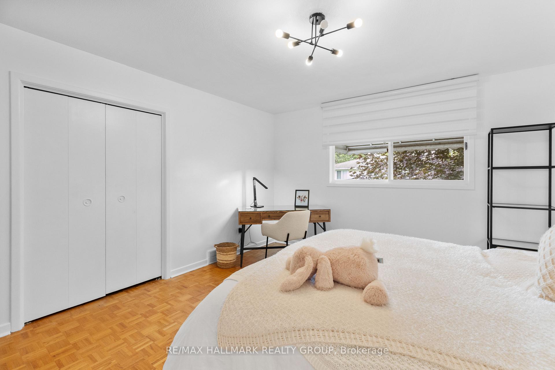 Photo 27 of 932 Dresden Crescent, Ottawa, Whitehaven — HOMEH