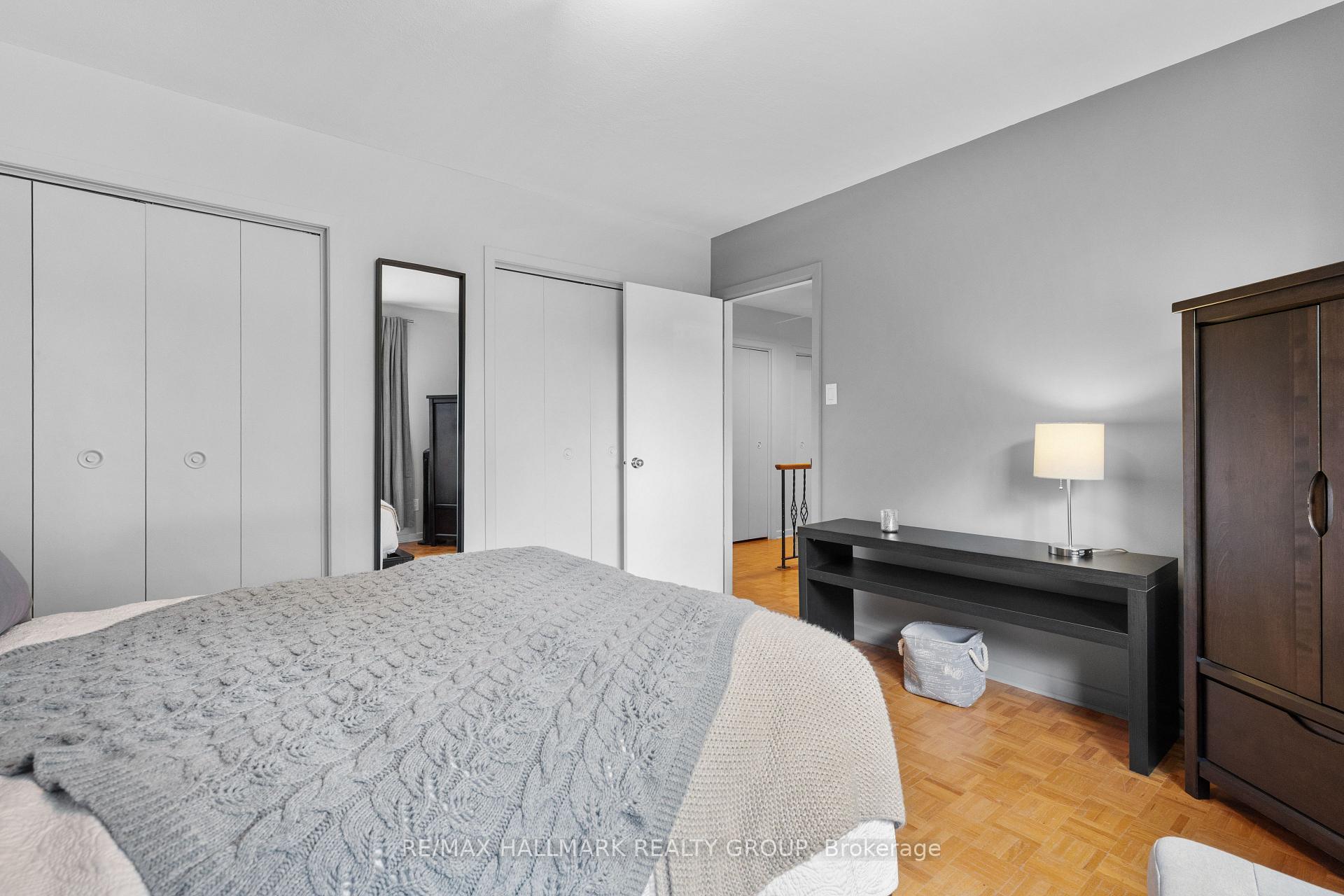 Photo 29 of 932 Dresden Crescent, Ottawa, Whitehaven — HOMEH