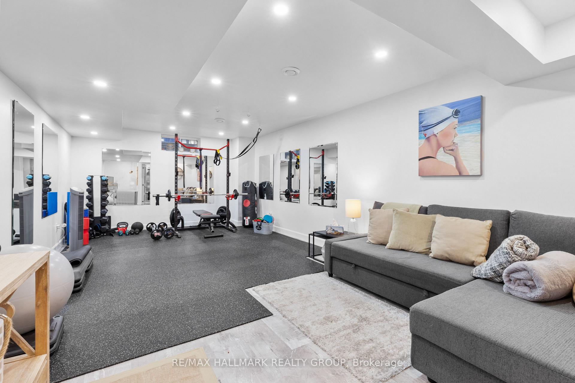 Photo 34 of 932 Dresden Crescent, Ottawa, Whitehaven — HOMEH