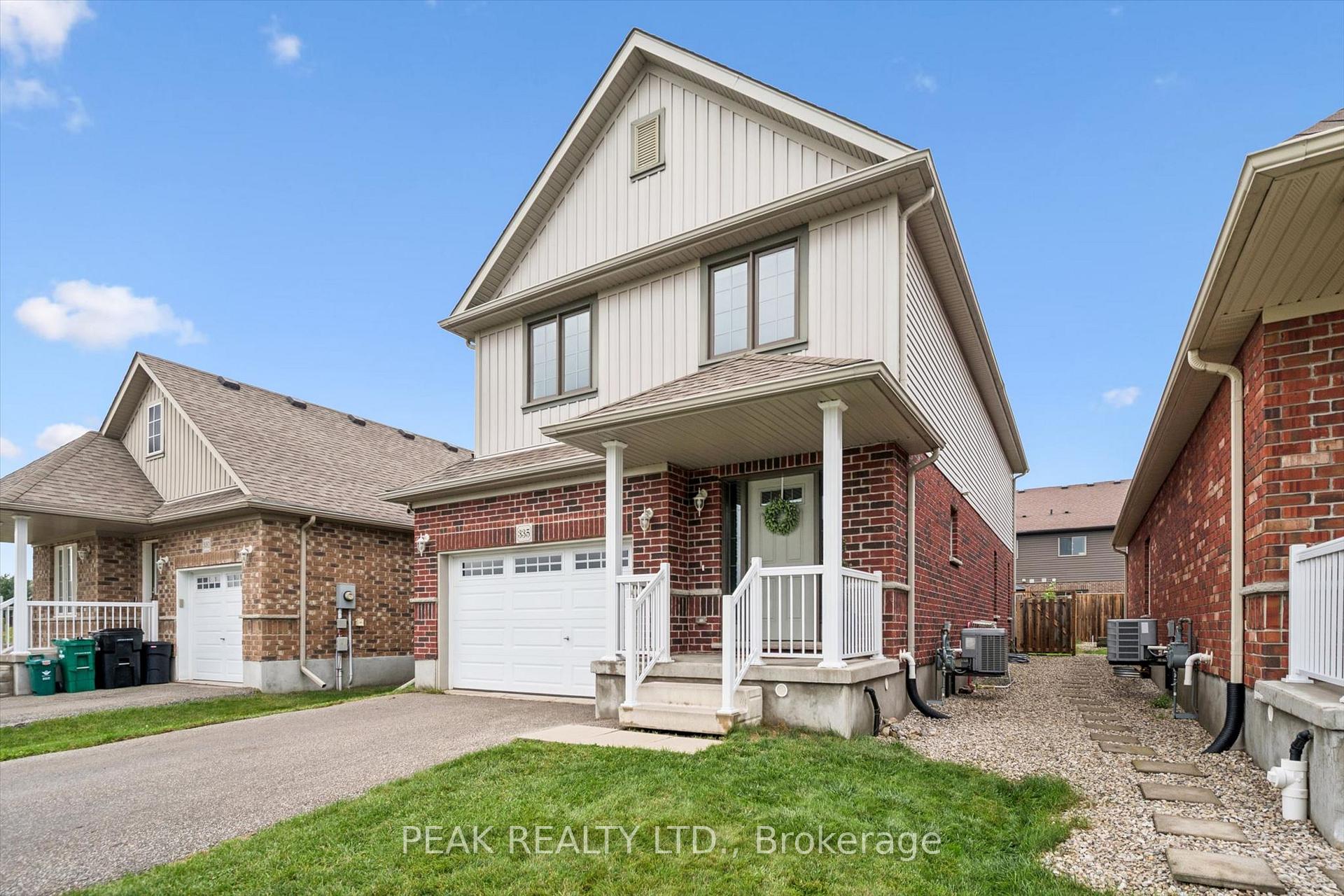 Photo 3 of 335 Finoro Crescent, Woolwich, Elmira — HOMEH
