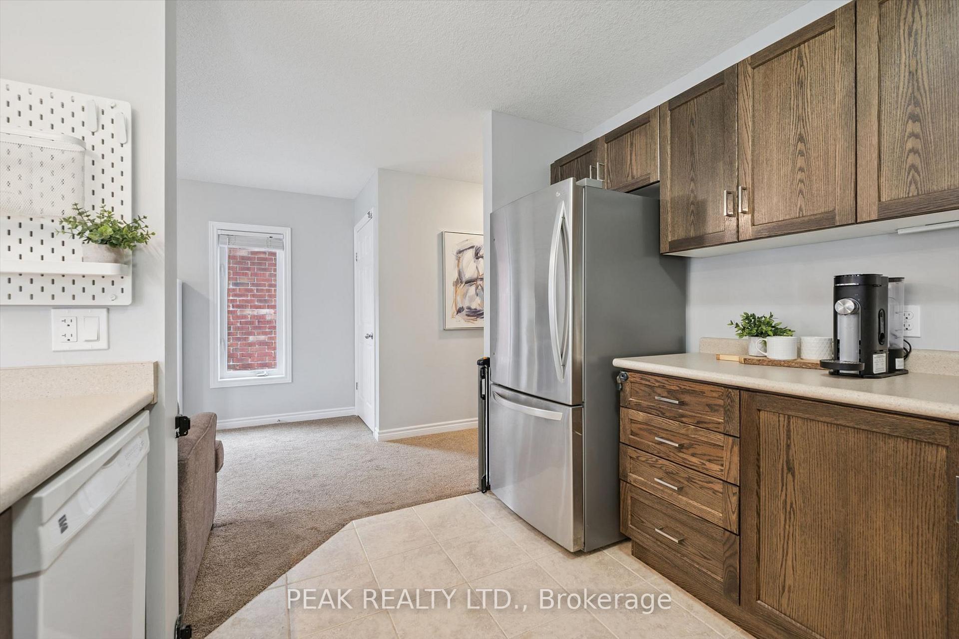 Photo 9 of 335 Finoro Crescent, Woolwich, Elmira — HOMEH