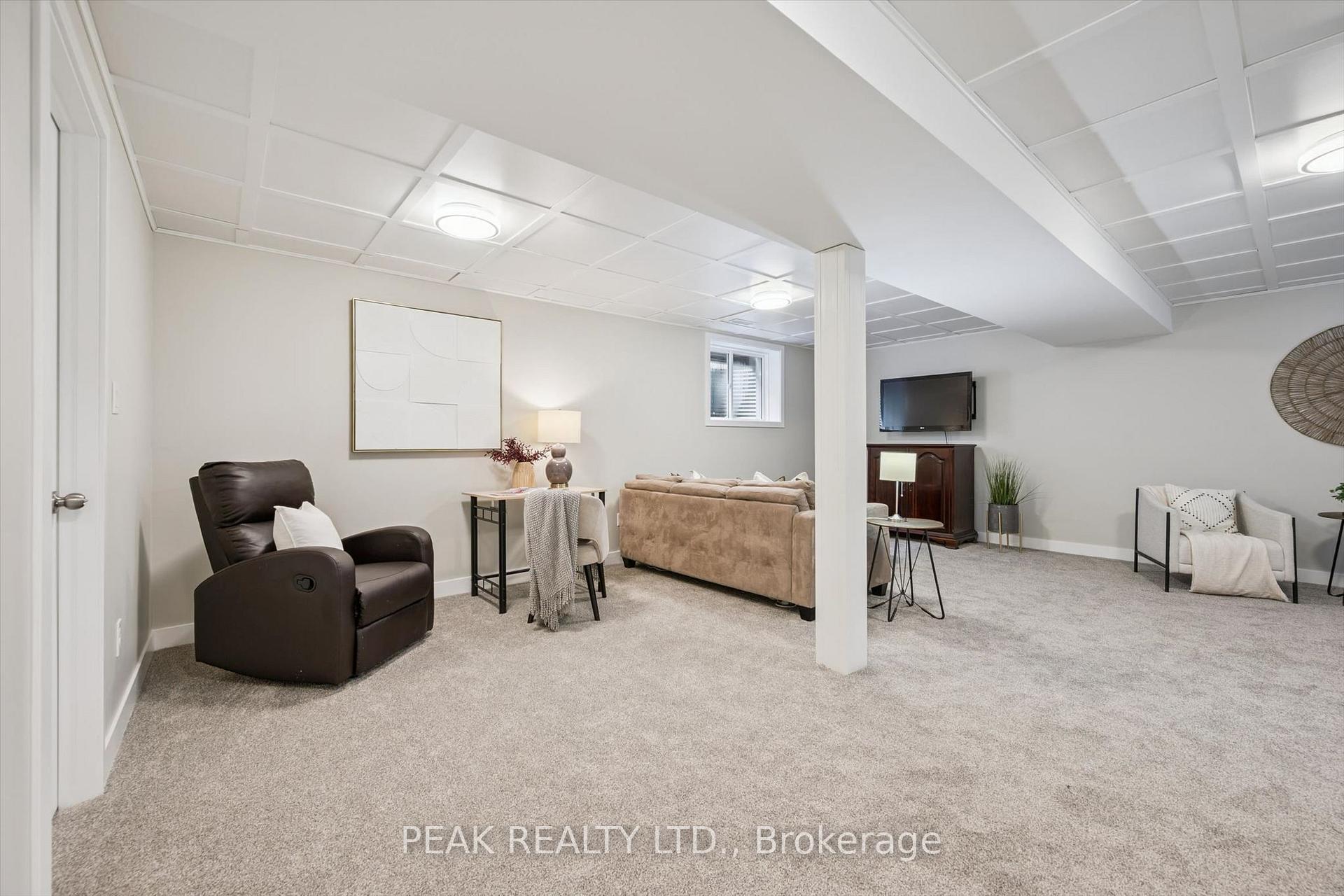 Photo 30 of 335 Finoro Crescent, Woolwich, Elmira — HOMEH