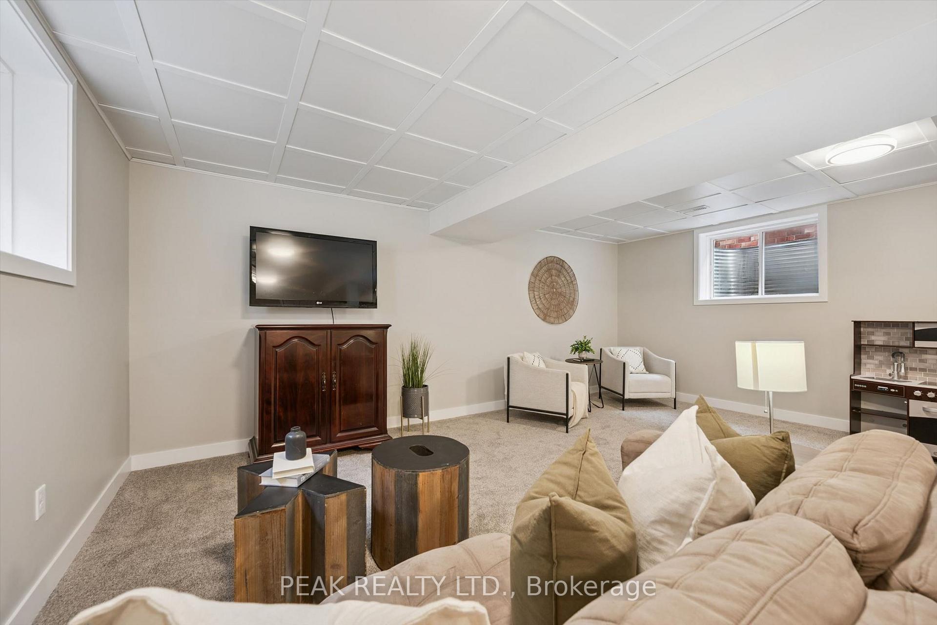 Photo 31 of 335 Finoro Crescent, Woolwich, Elmira — HOMEH