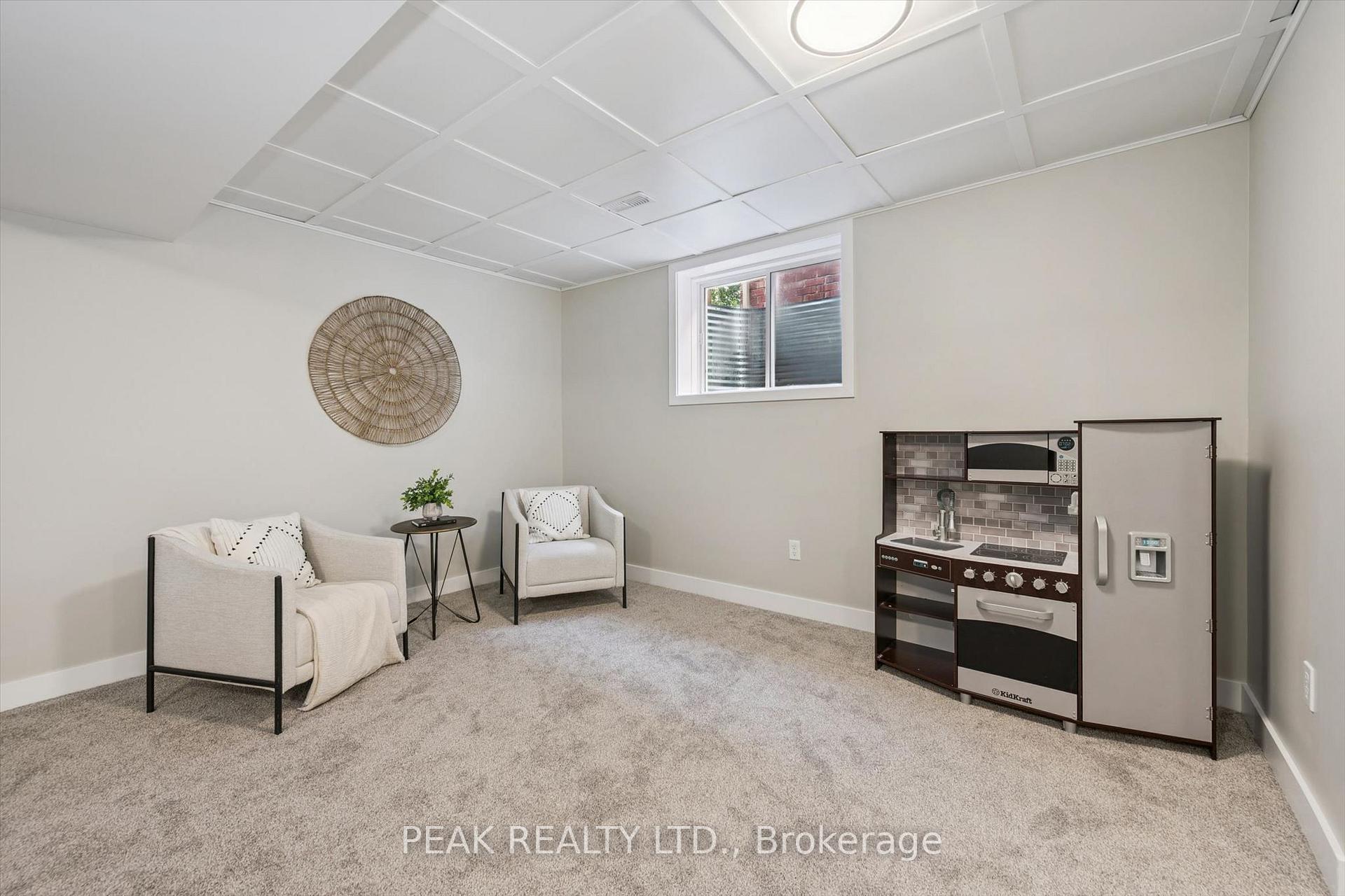 Photo 32 of 335 Finoro Crescent, Woolwich, Elmira — HOMEH