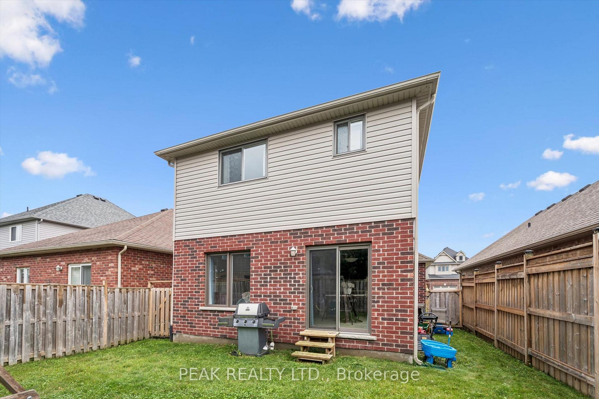 Photo 36 of 335 Finoro Crescent, Woolwich, Elmira — HOMEH