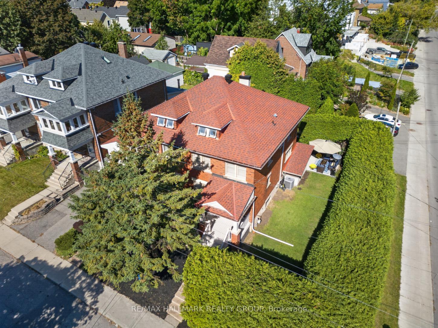 Photo 2 of 167 Hickory Street, Ottawa, West Centre Town — HOMEH