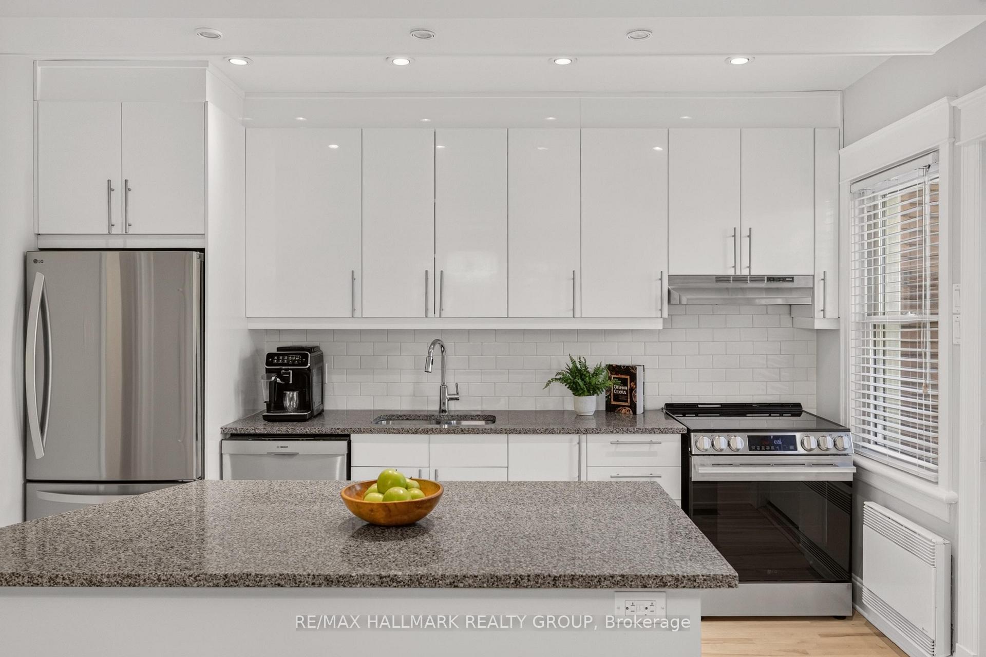 Photo 11 of 167 Hickory Street, Ottawa, West Centre Town — HOMEH