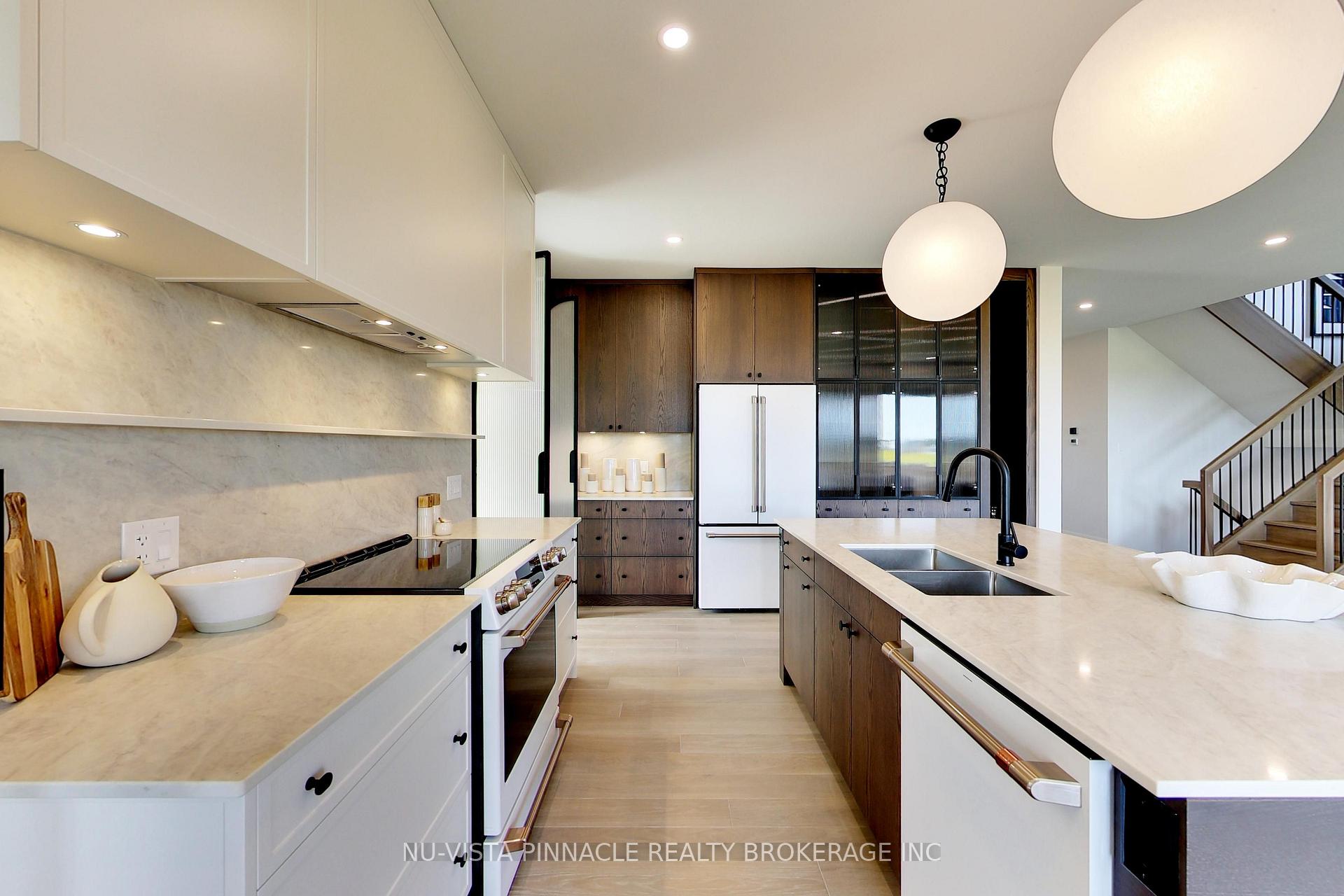 Photo 8 of 1643 Upper West Avenue, London, South B — HOMEH