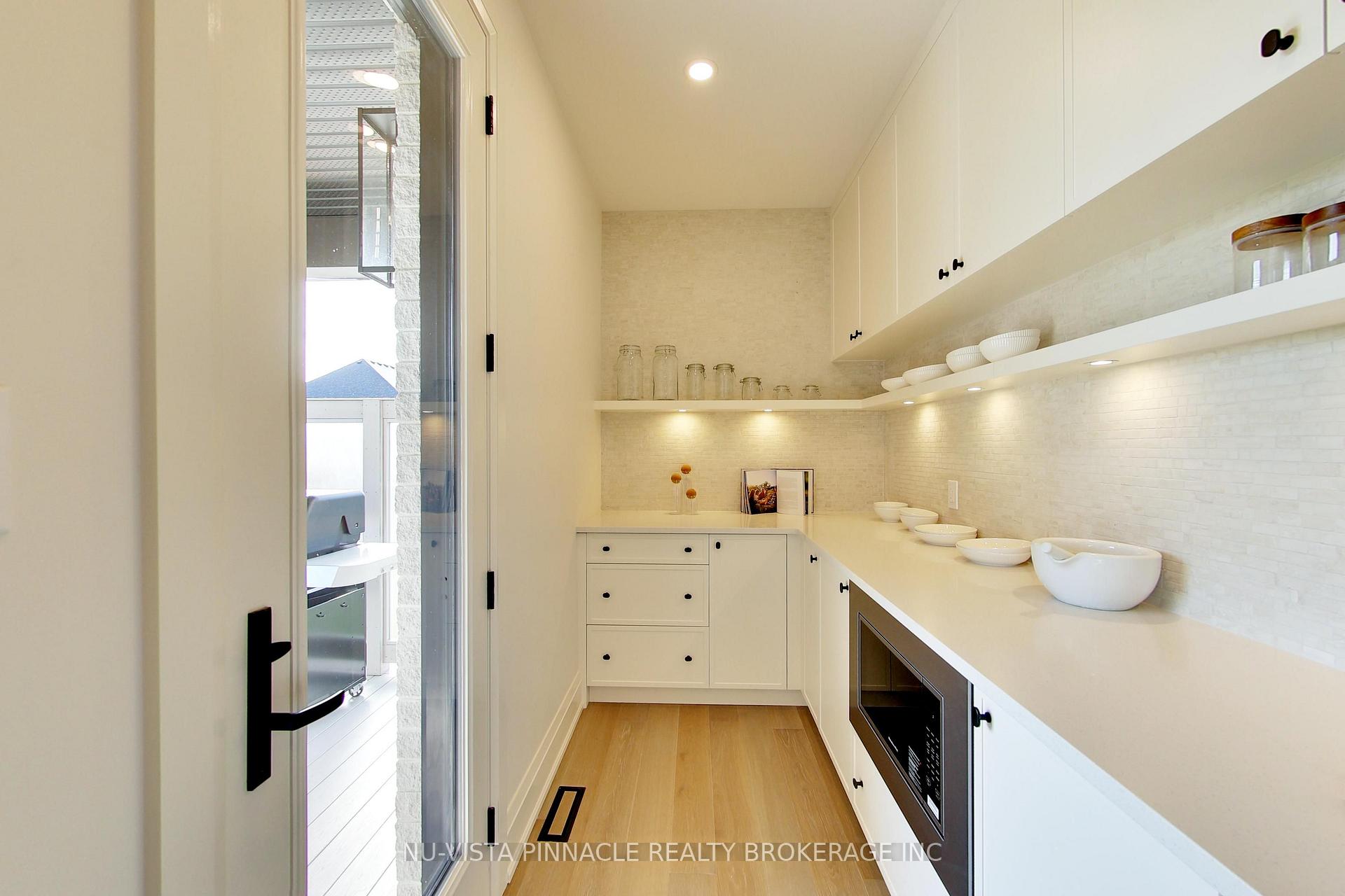 Photo 14 of 1643 Upper West Avenue, London, South B — HOMEH