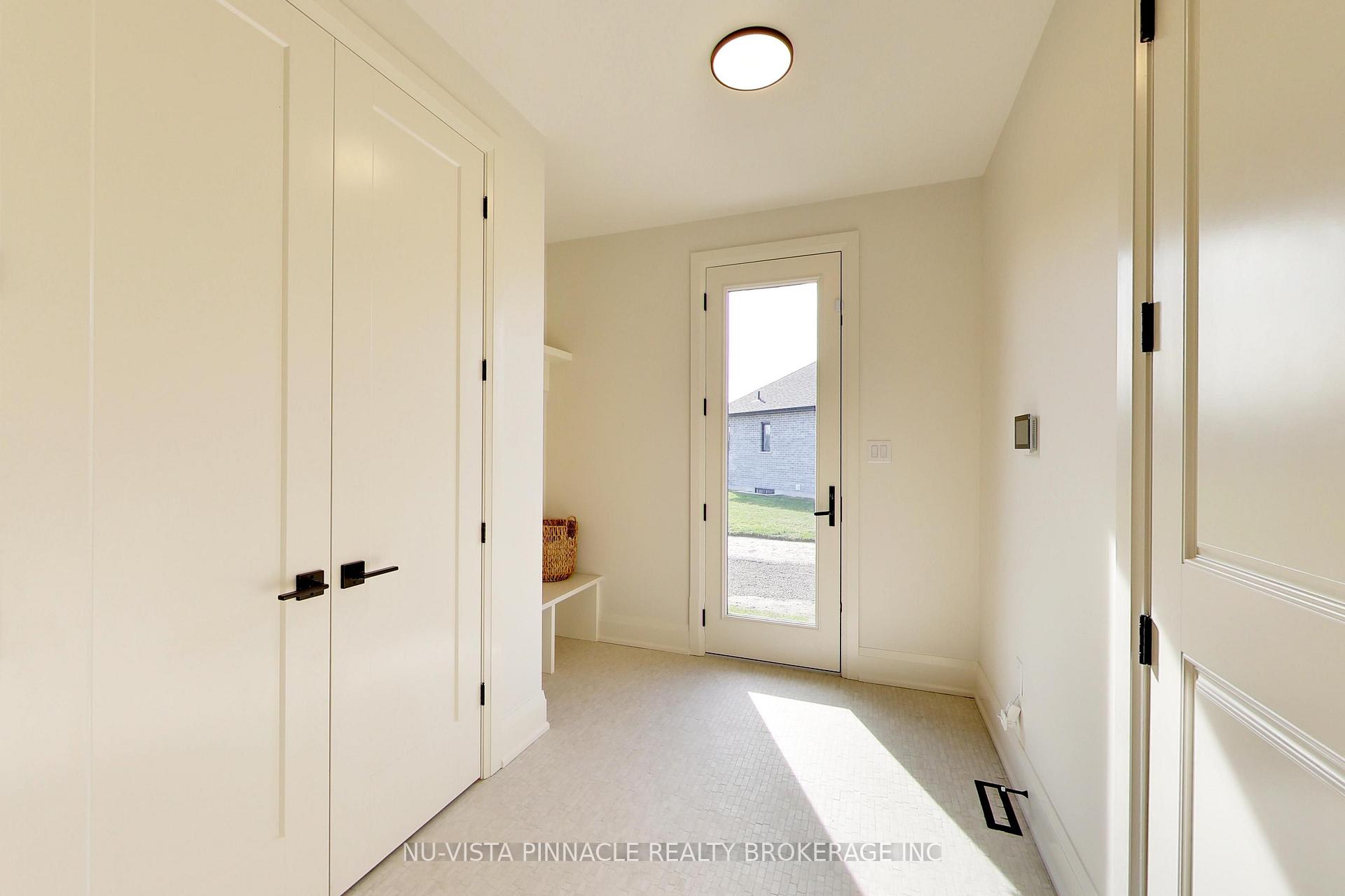 Photo 15 of 1643 Upper West Avenue, London, South B — HOMEH