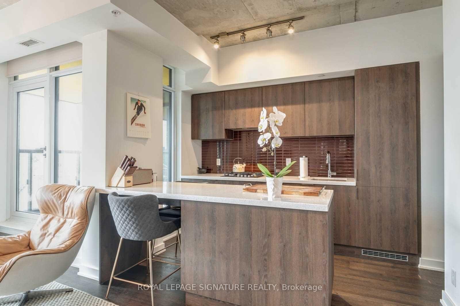 Photo 5 of Unit 504, 109 Ossington Avenue, Toronto, Trinity-Bellwoods — HOMEH