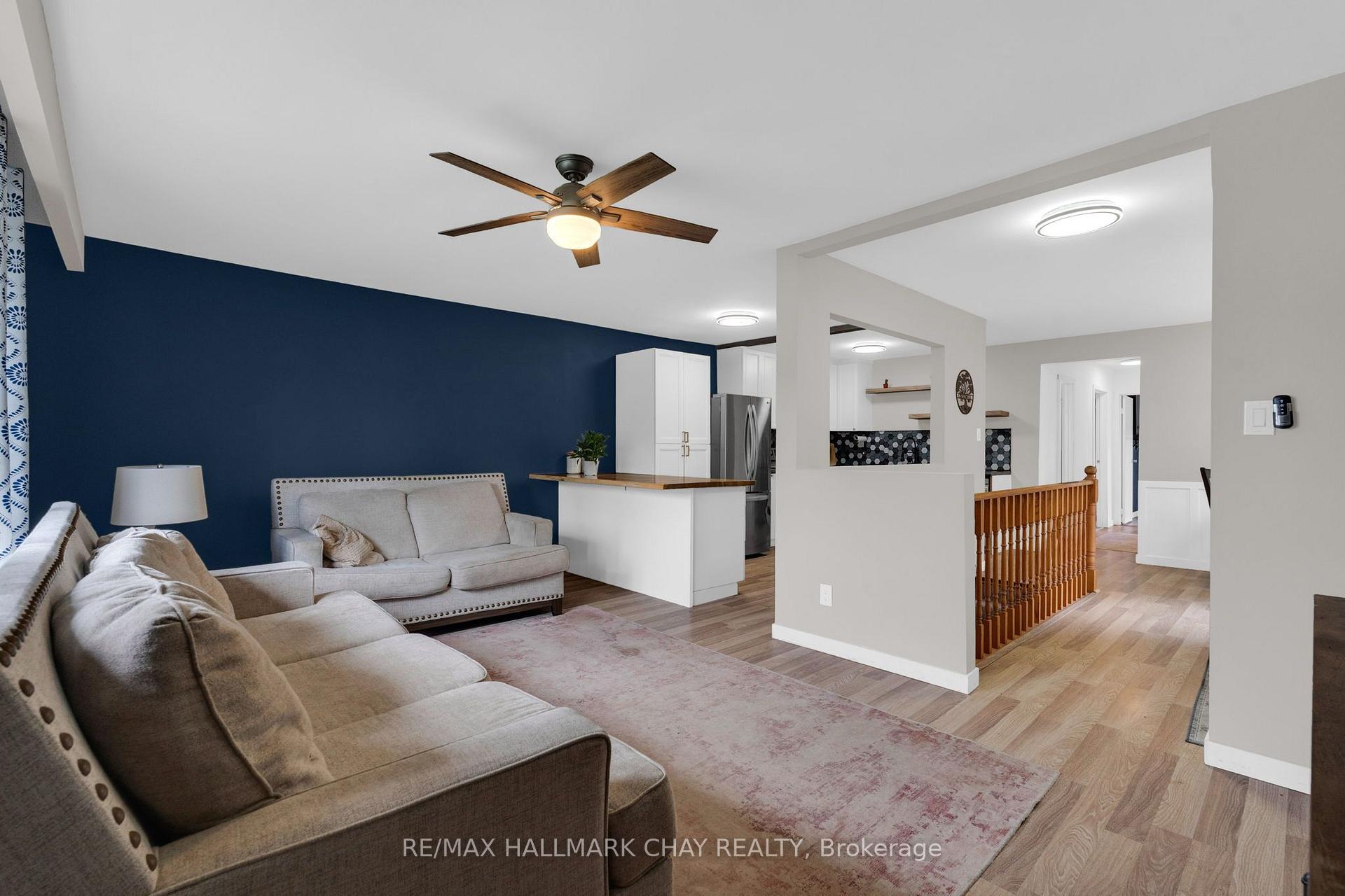 Photo 3 of 109 Daphne Crescent, Barrie, Cundles East — HOMEH