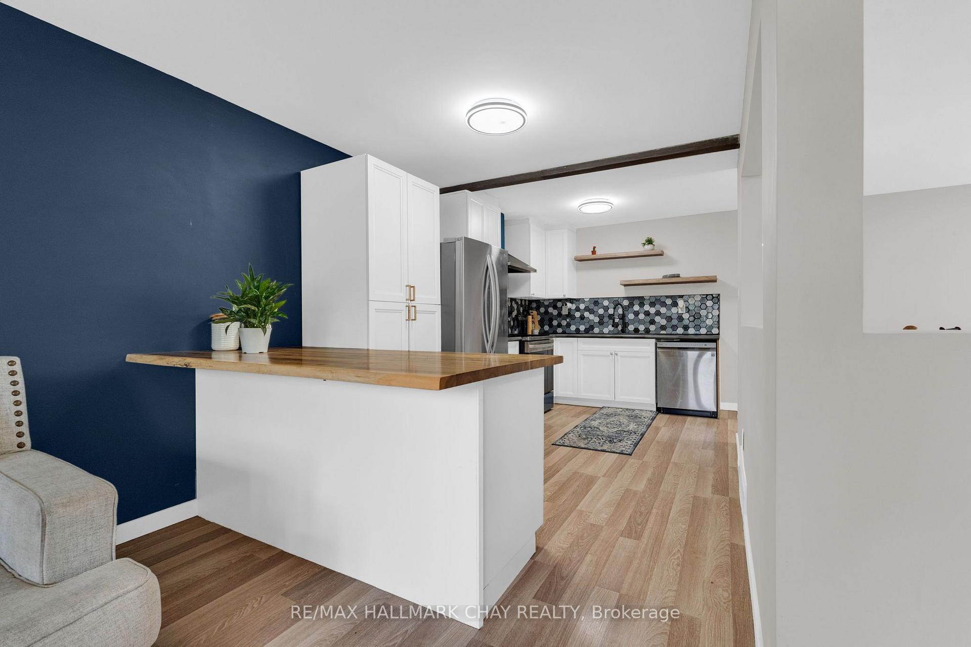 Photo 9 of 109 Daphne Crescent, Barrie, Cundles East — HOMEH