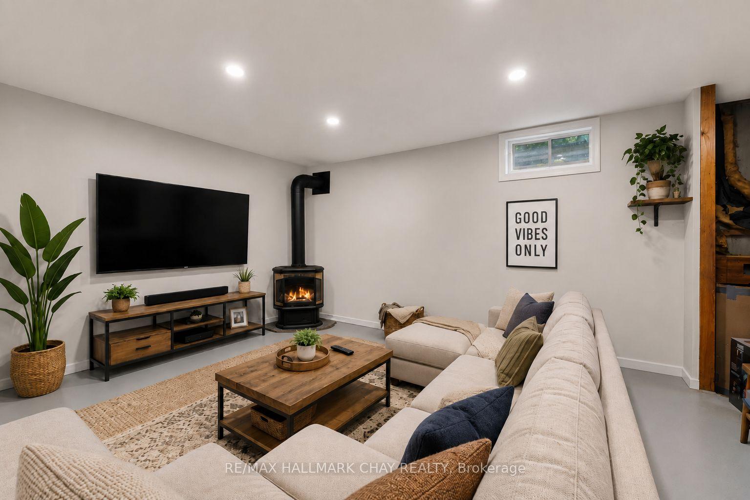 Photo 29 of 109 Daphne Crescent, Barrie, Cundles East — HOMEH