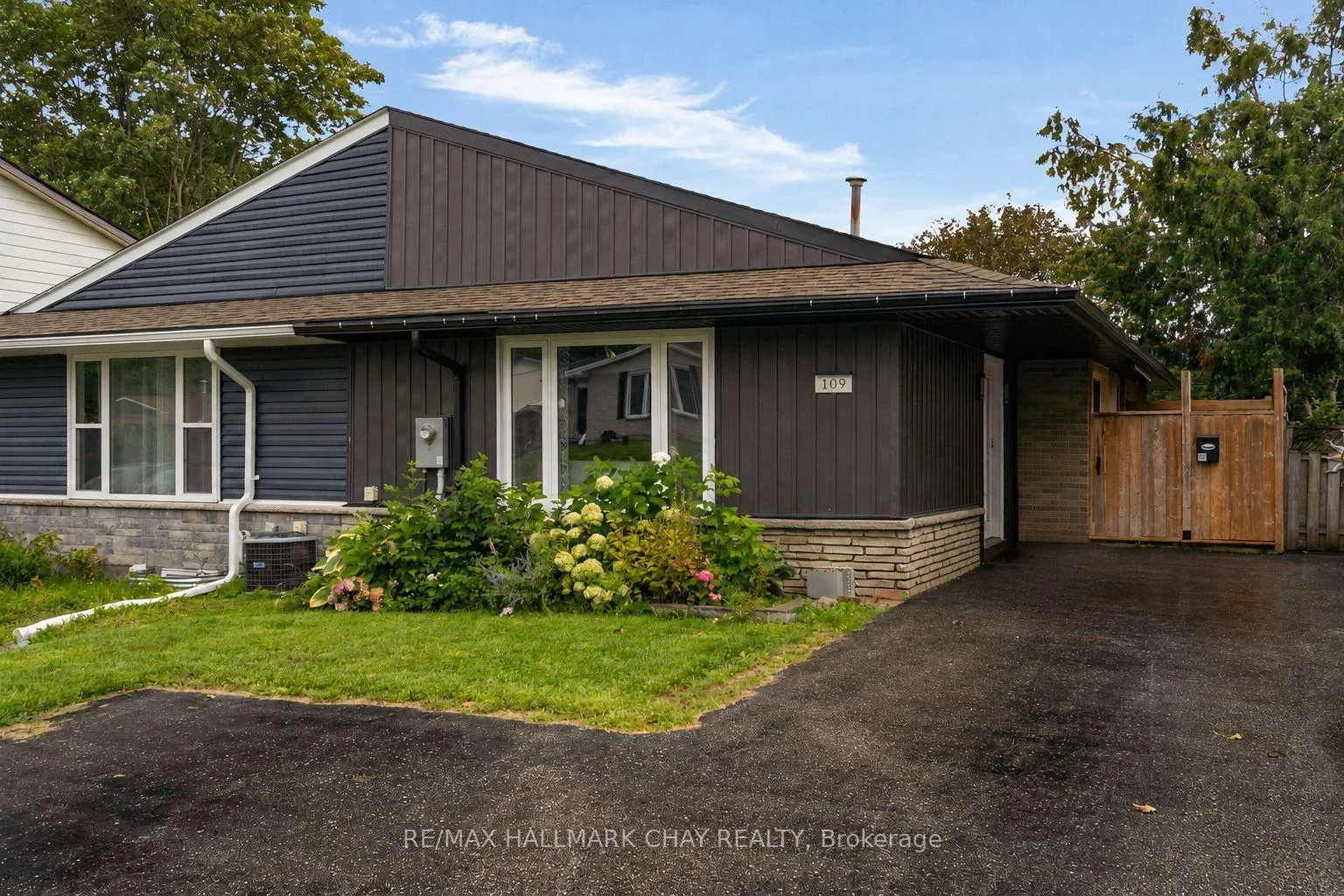 Photo 5 of 109 Daphne Crescent, Barrie, Cundles East — HOMEH