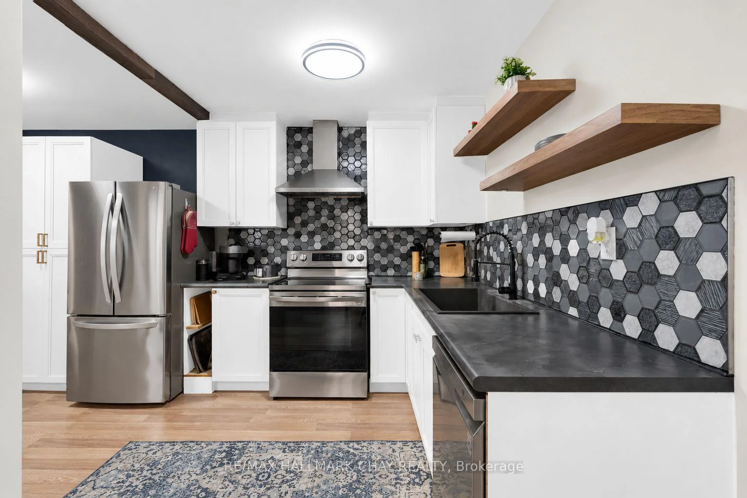 Photo 13 of 109 Daphne Crescent, Barrie, Cundles East — HOMEH