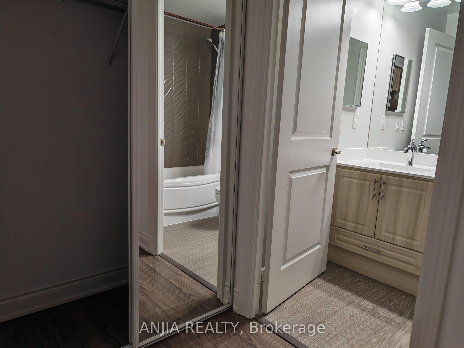 Photo 11 of Unit 917, 89 South Town Centre Boulevard, Markham, Unionville — HOMEH