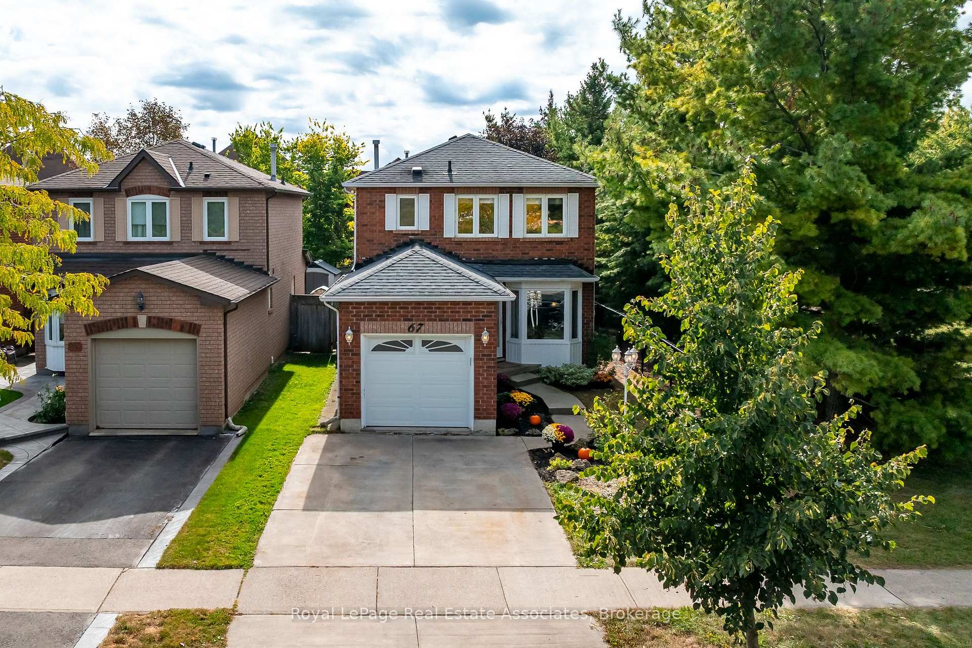 Photo 1 of 67 Smith Drive, Halton Hills, Georgetown — HOMEH