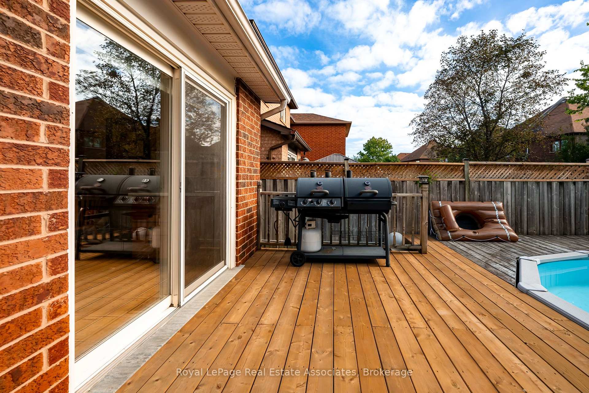 Photo 17 of 67 Smith Drive, Halton Hills, Georgetown — HOMEH
