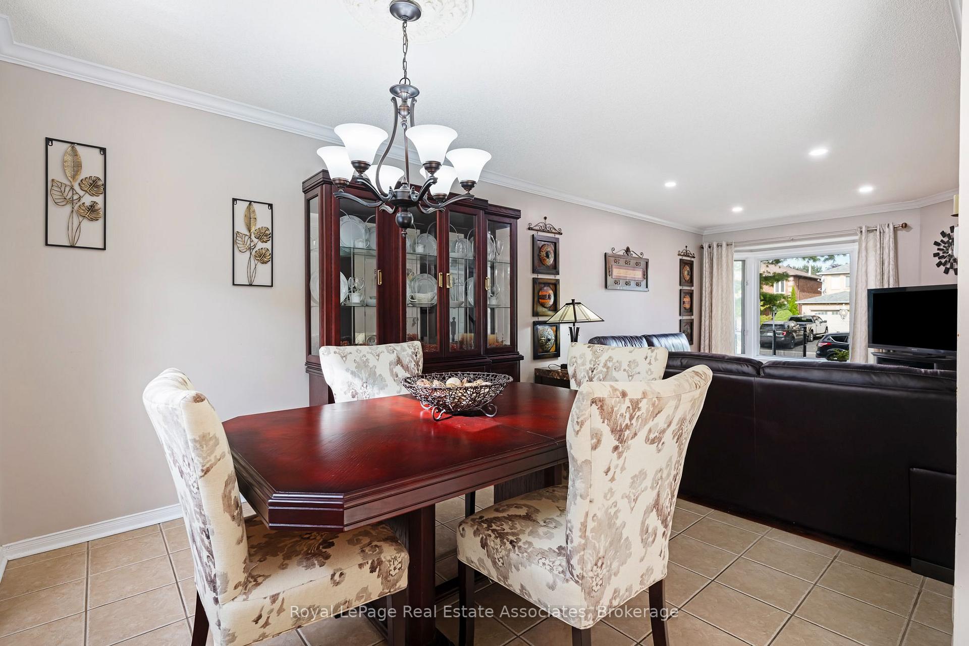 Photo 27 of 67 Smith Drive, Halton Hills, Georgetown — HOMEH
