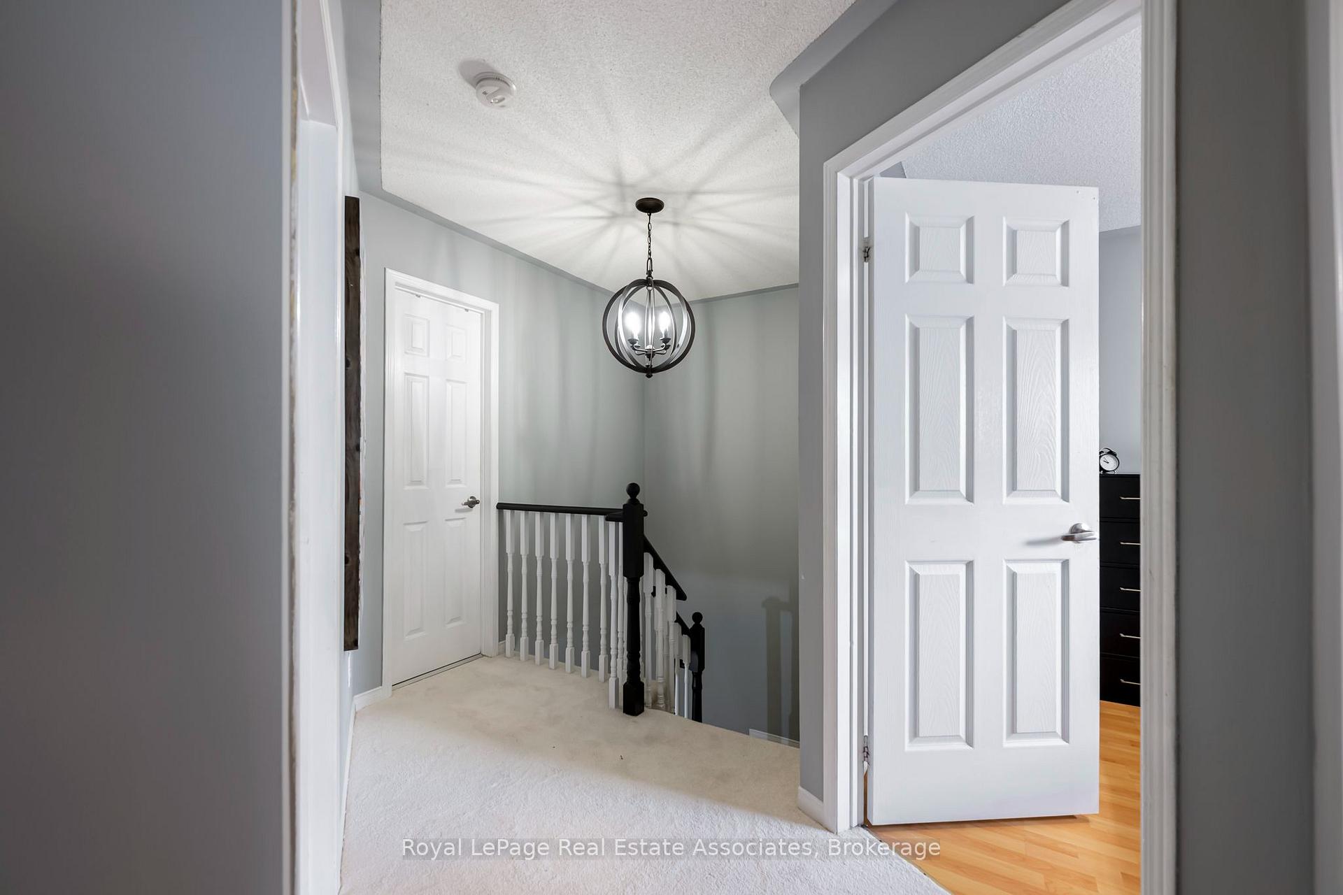 Photo 34 of 67 Smith Drive, Halton Hills, Georgetown — HOMEH